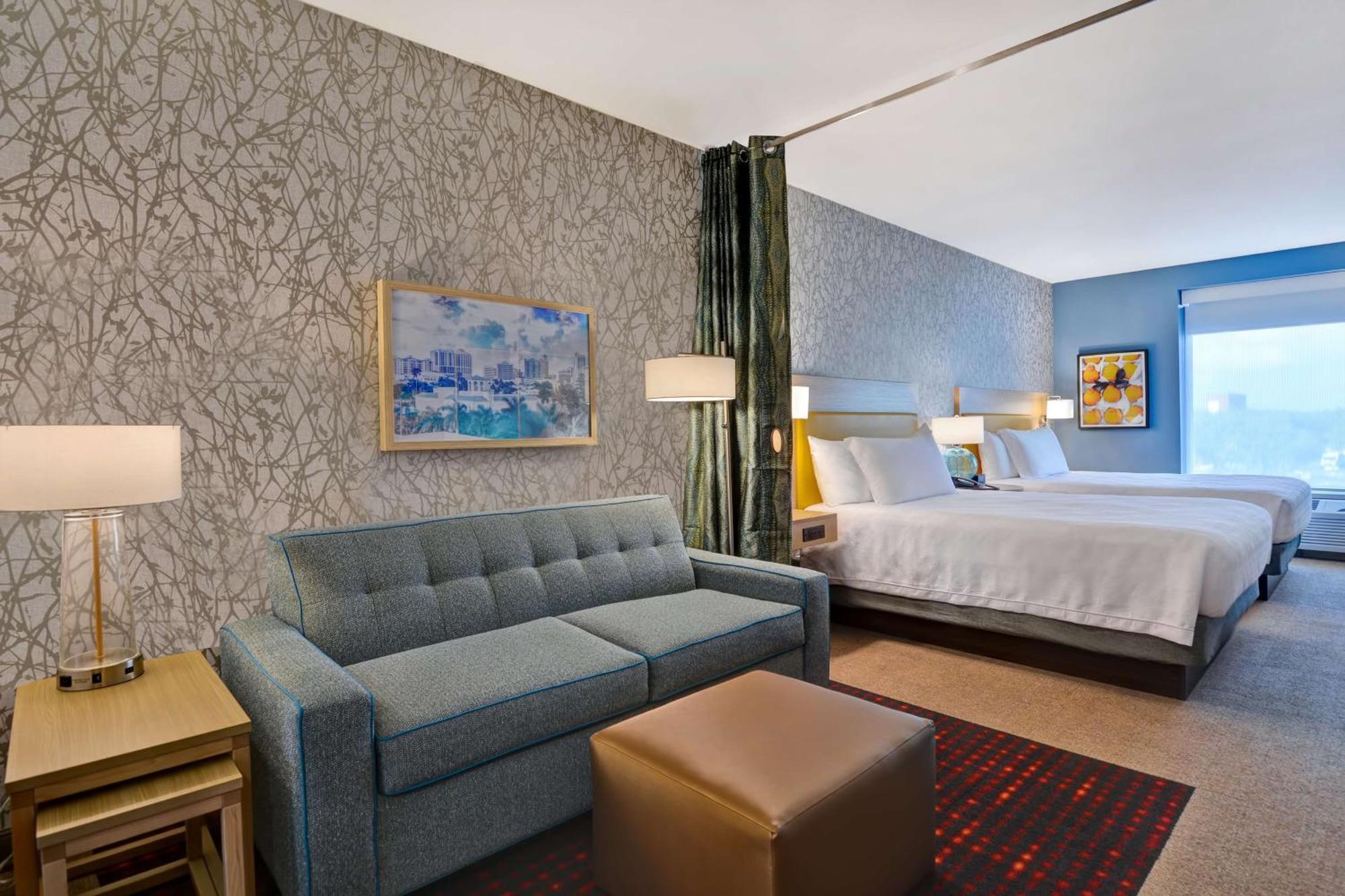 Queen Studio with Two Queen Beds - Non-Smoking