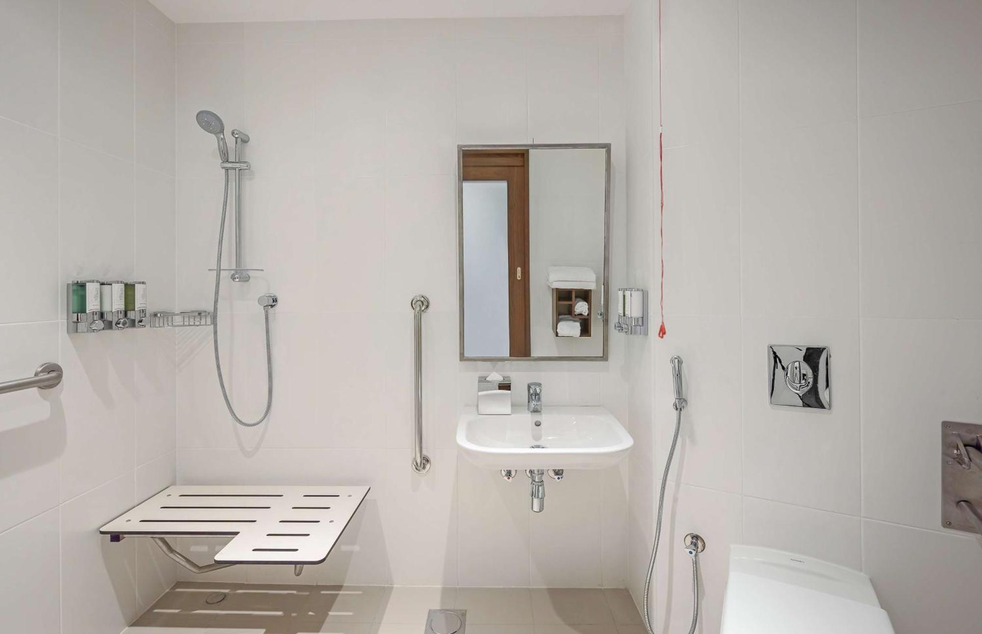 King Room - Disability Access/Non-Smoking
