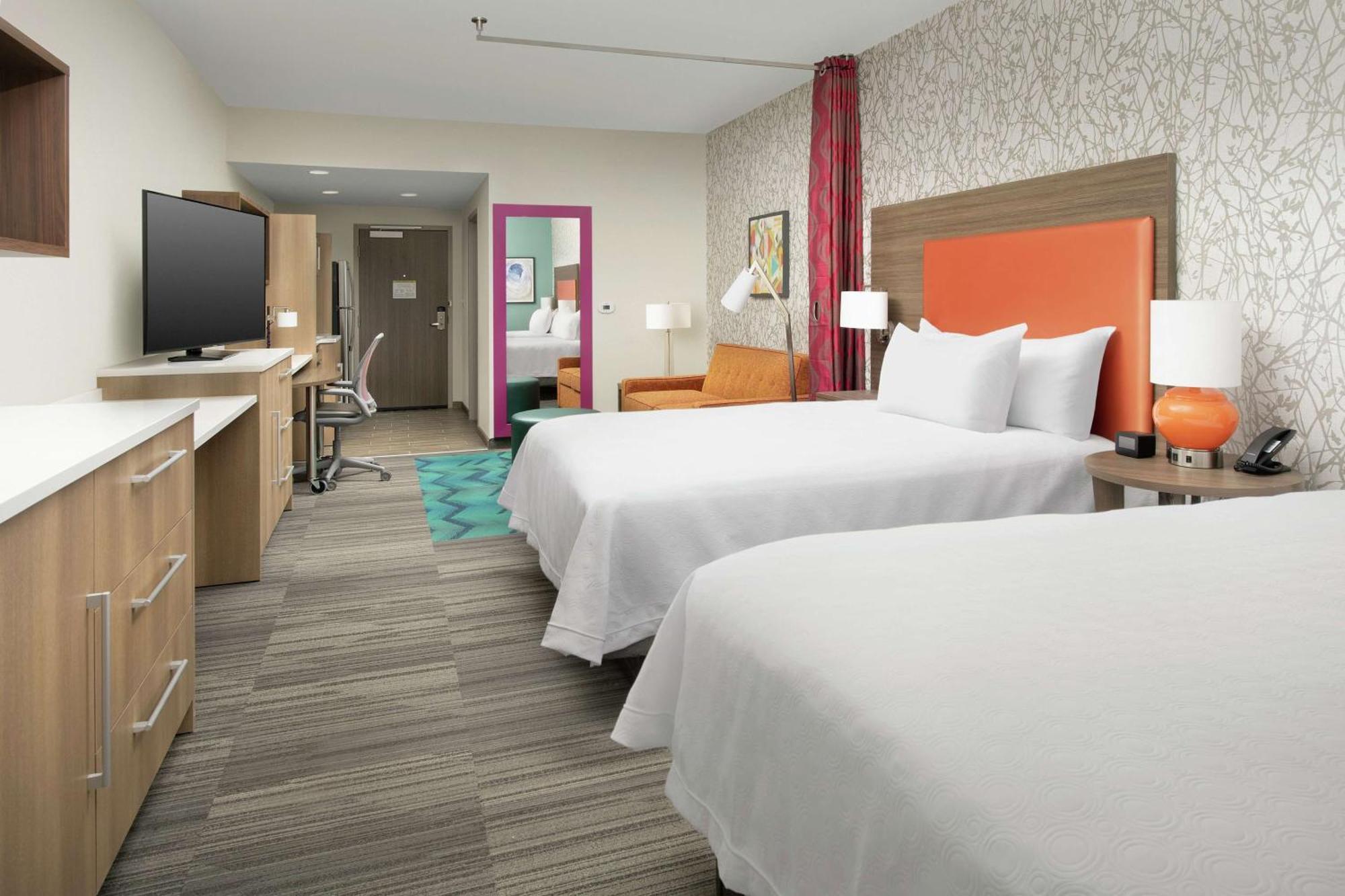 Queen Studio with Two Queen Beds - Non-Smoking