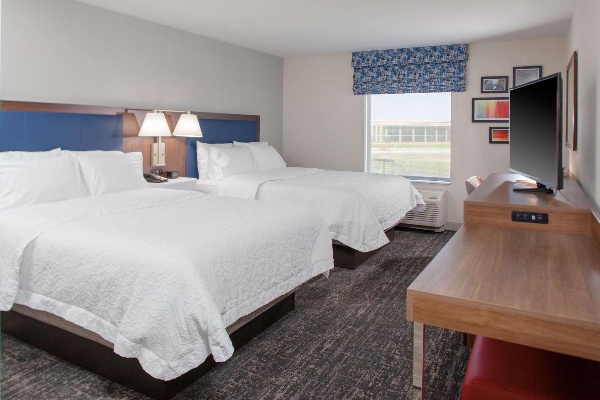 Queen Room with Two Queen Beds - Non-Smoking