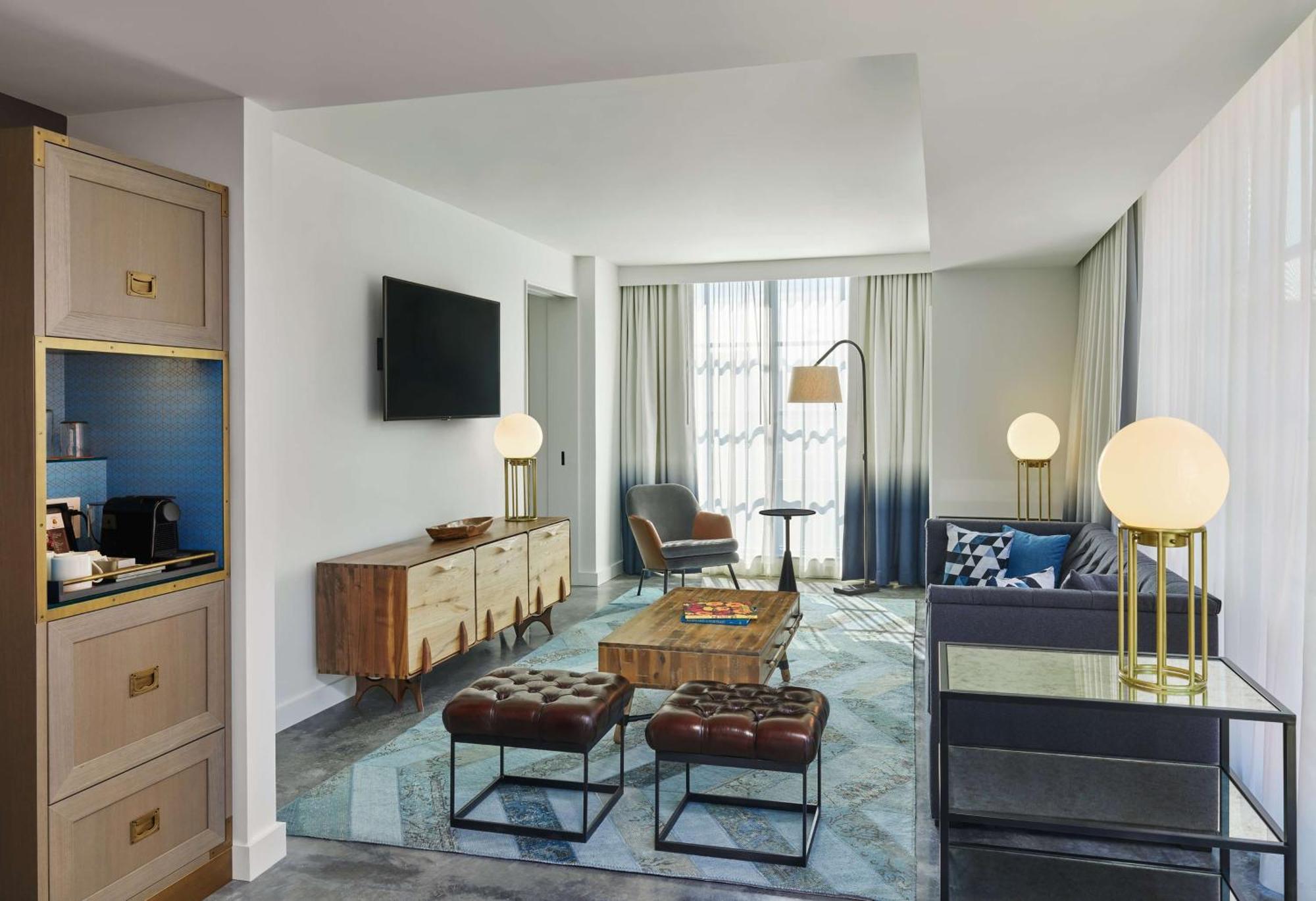 One-Bedroom King Suite with City View