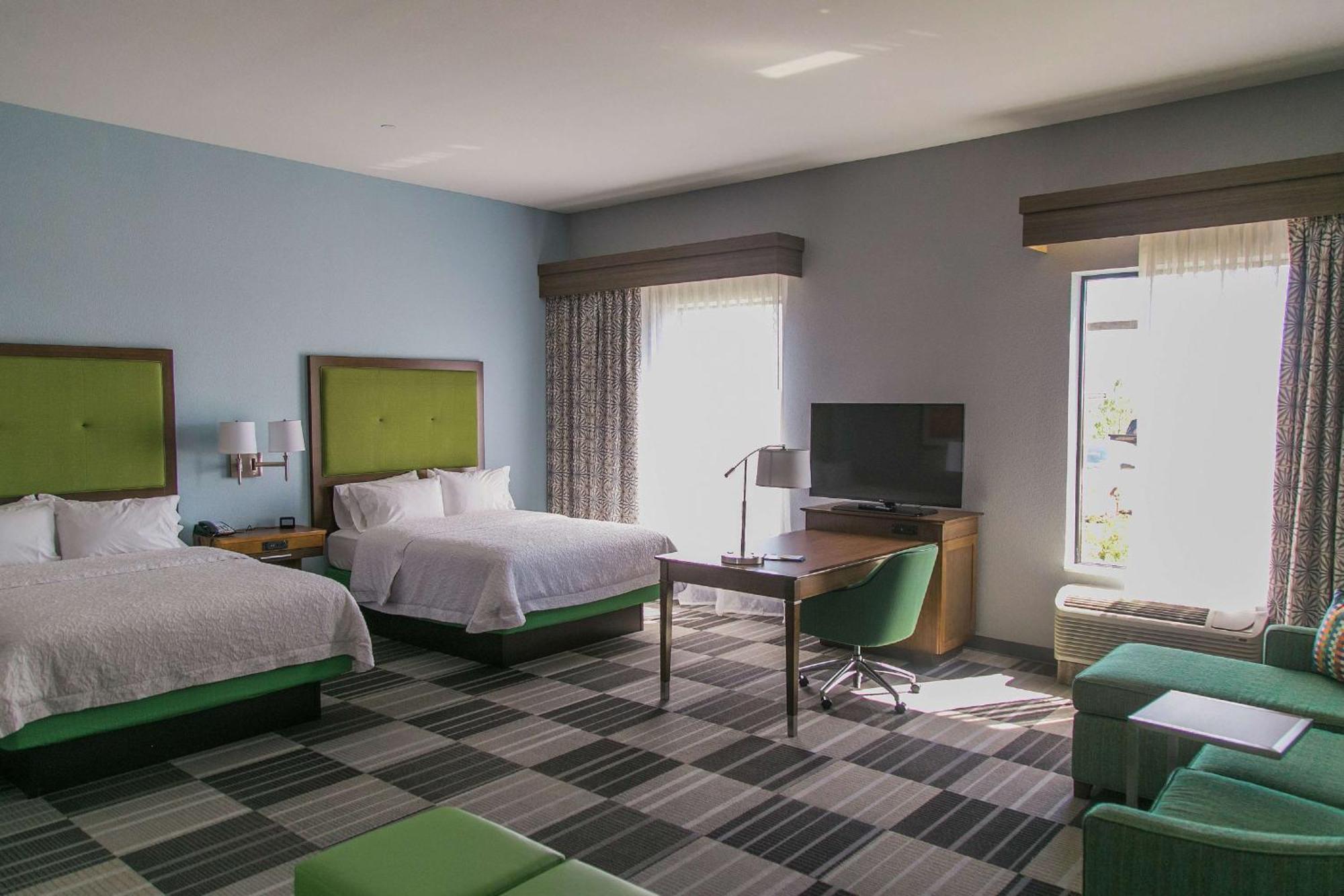 Queen Studio Suite with Two Queen Beds - Non-Smoking