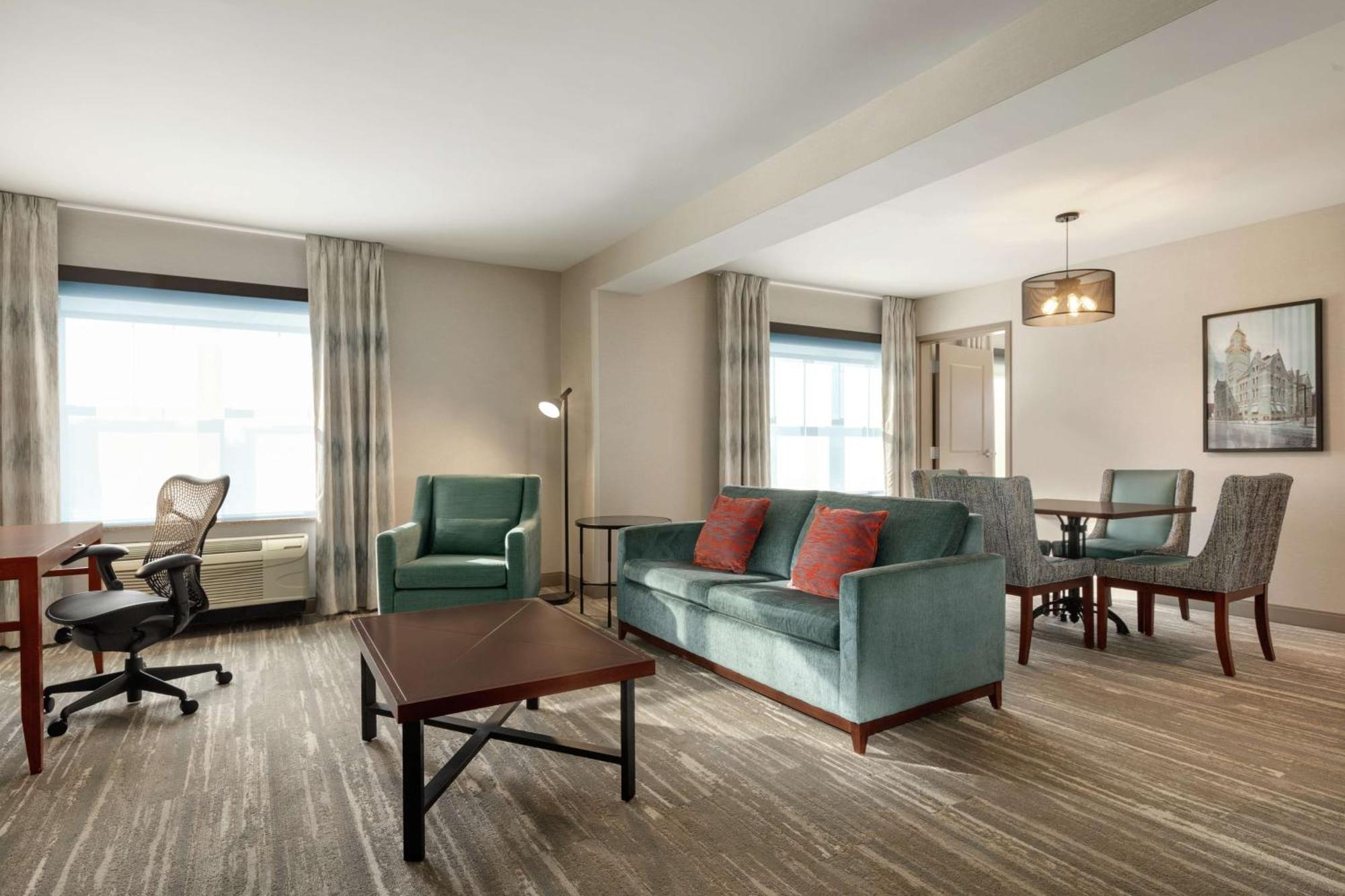 Premium King Room