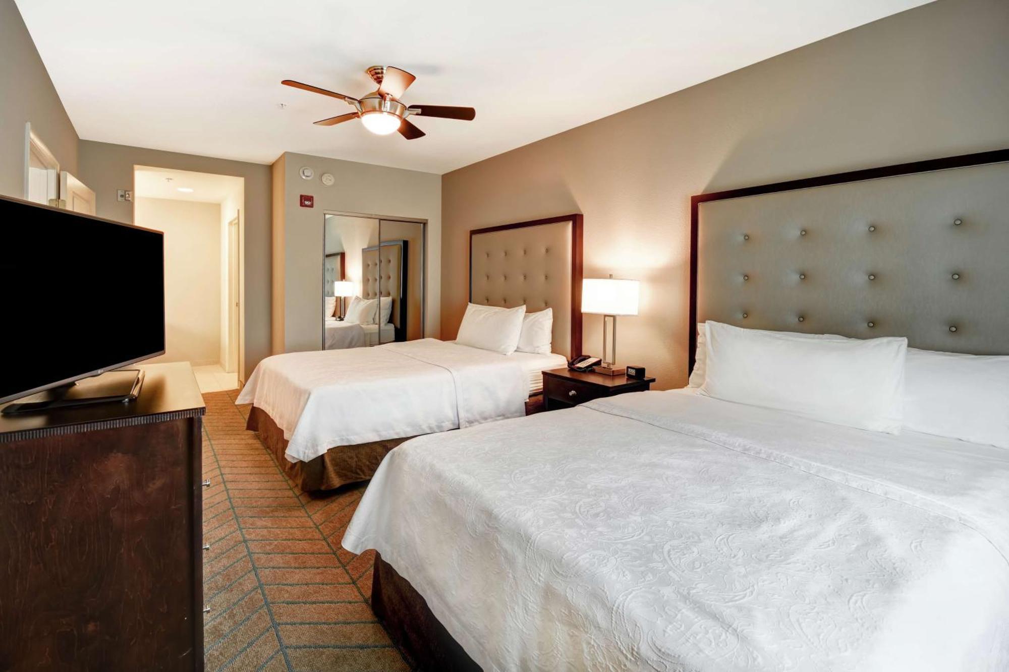 Suite with Two Queen Beds and Roll-In Shower - Mobility and Hearing Access/Non-Smoking