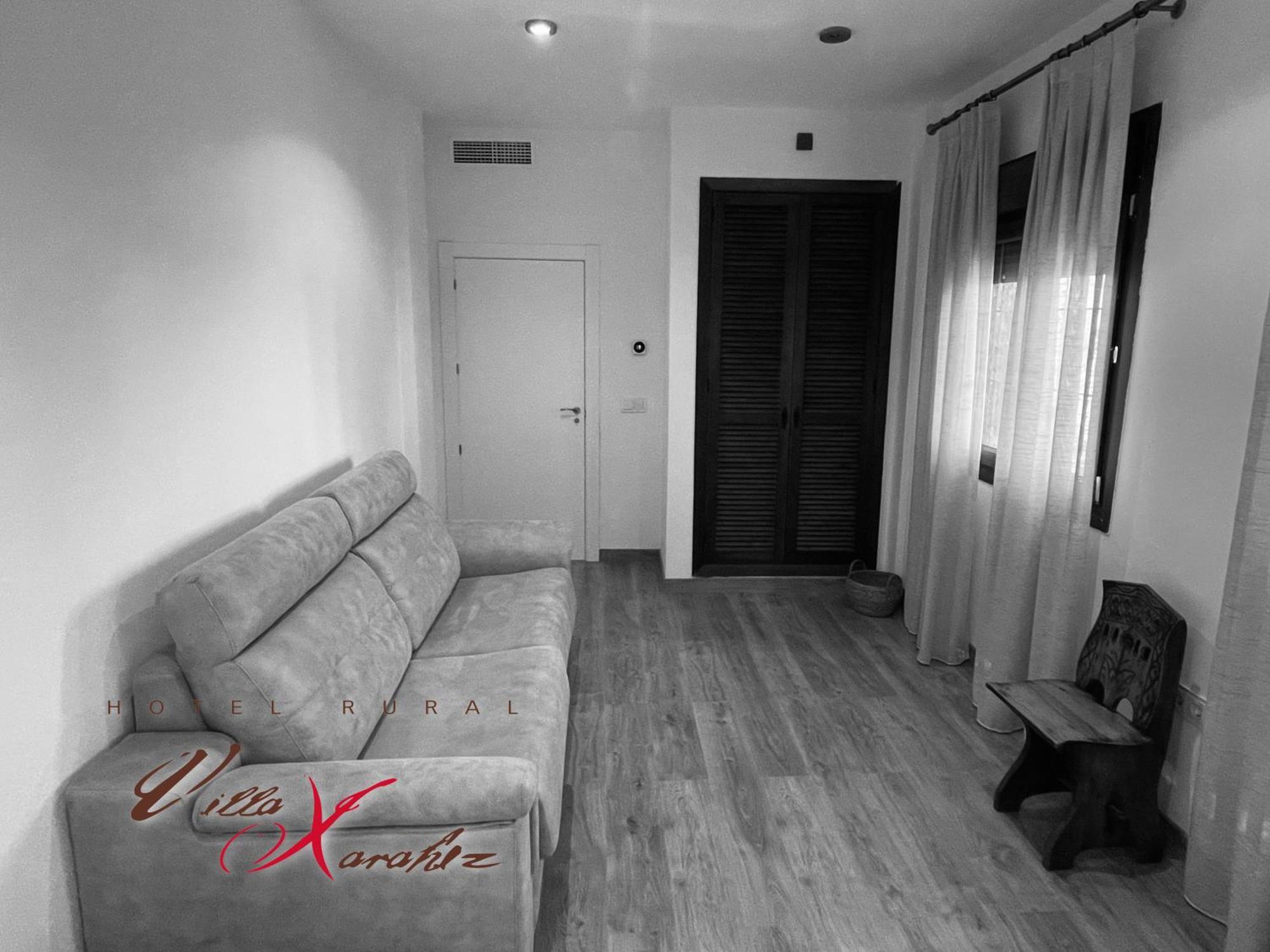 Deluxe Apartment,1558097590:JPEG
