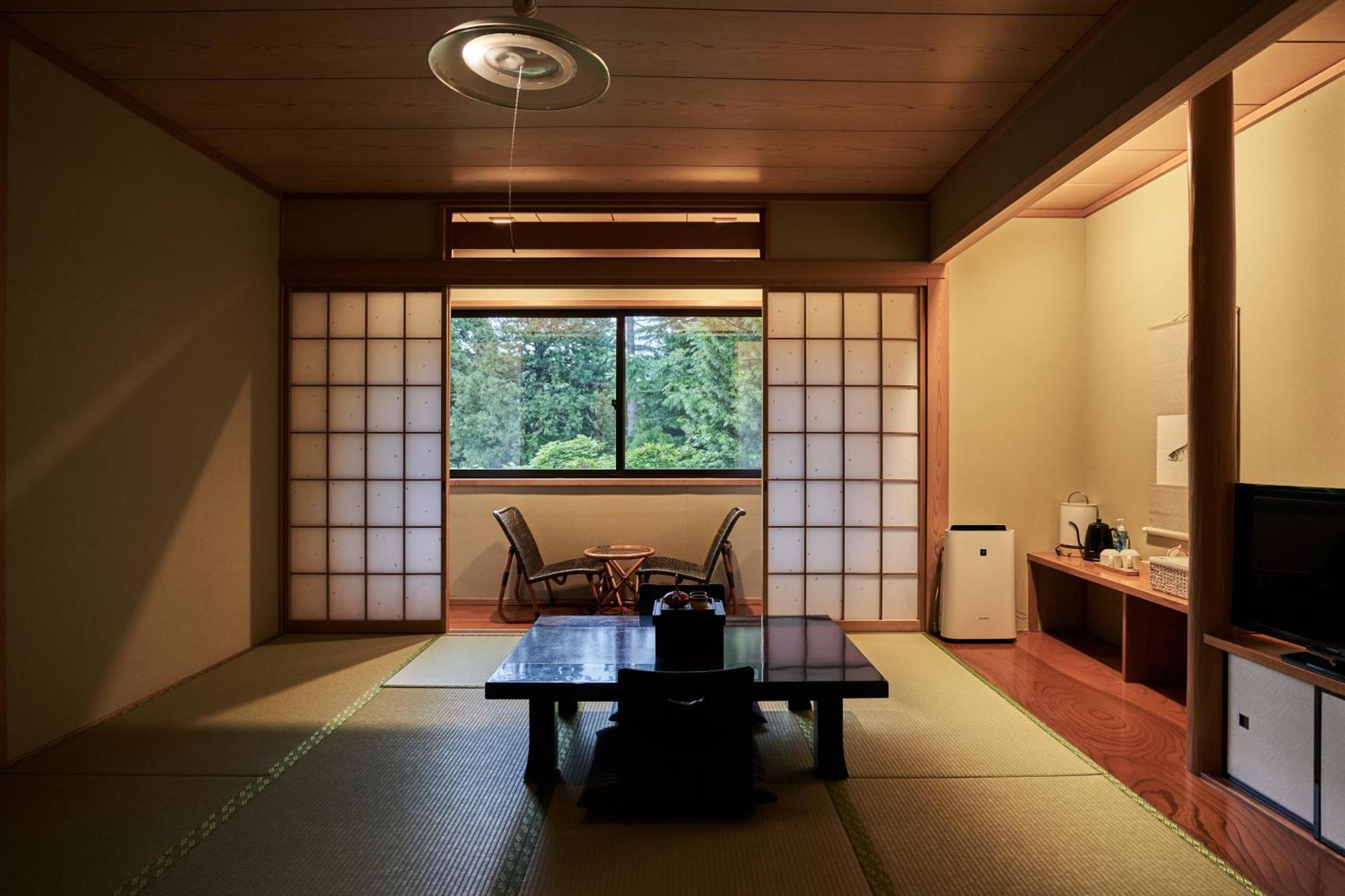 Japanese-Style Room