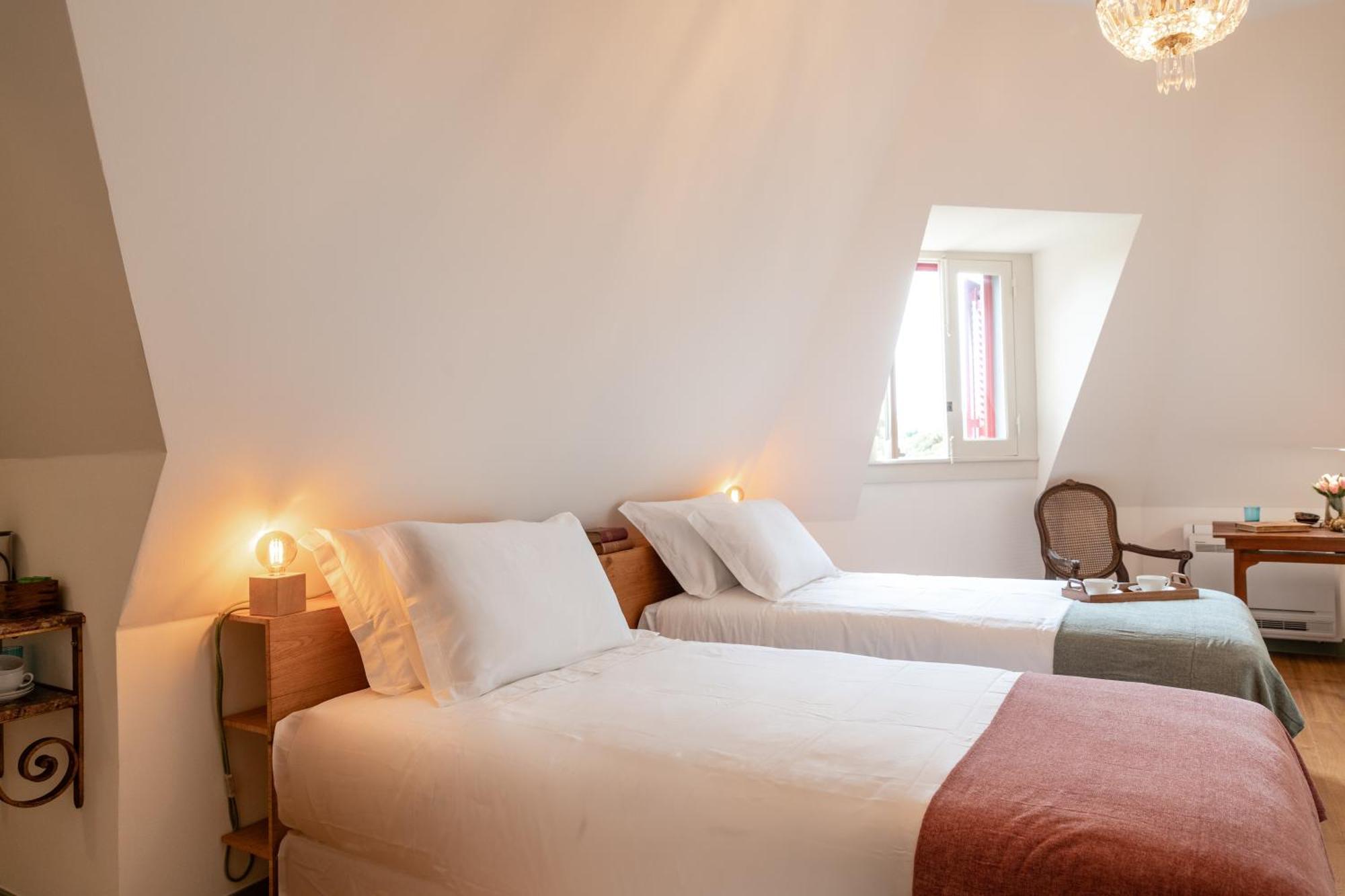 Cozy Double Room with Garden View