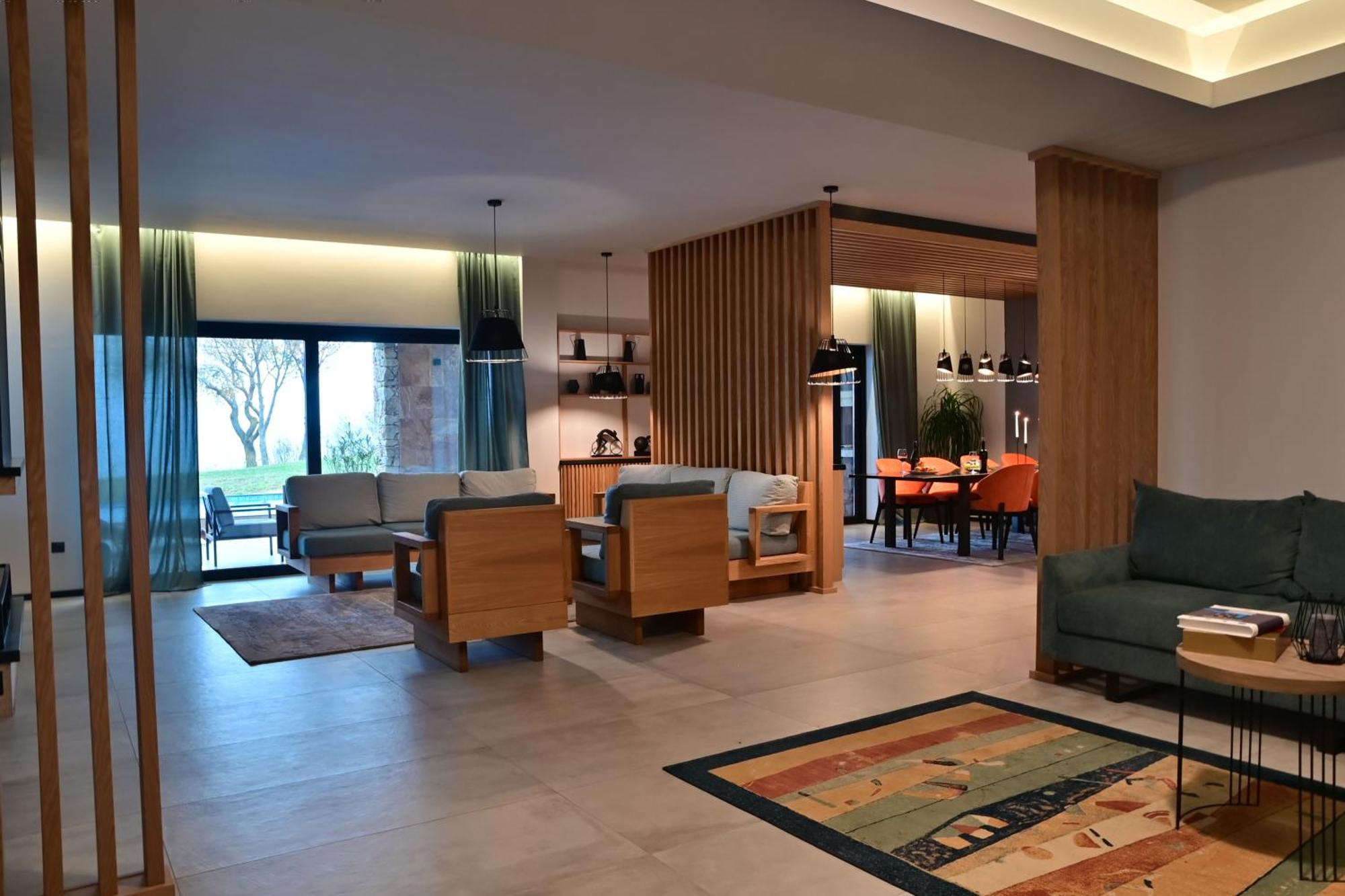 Deluxe Villa