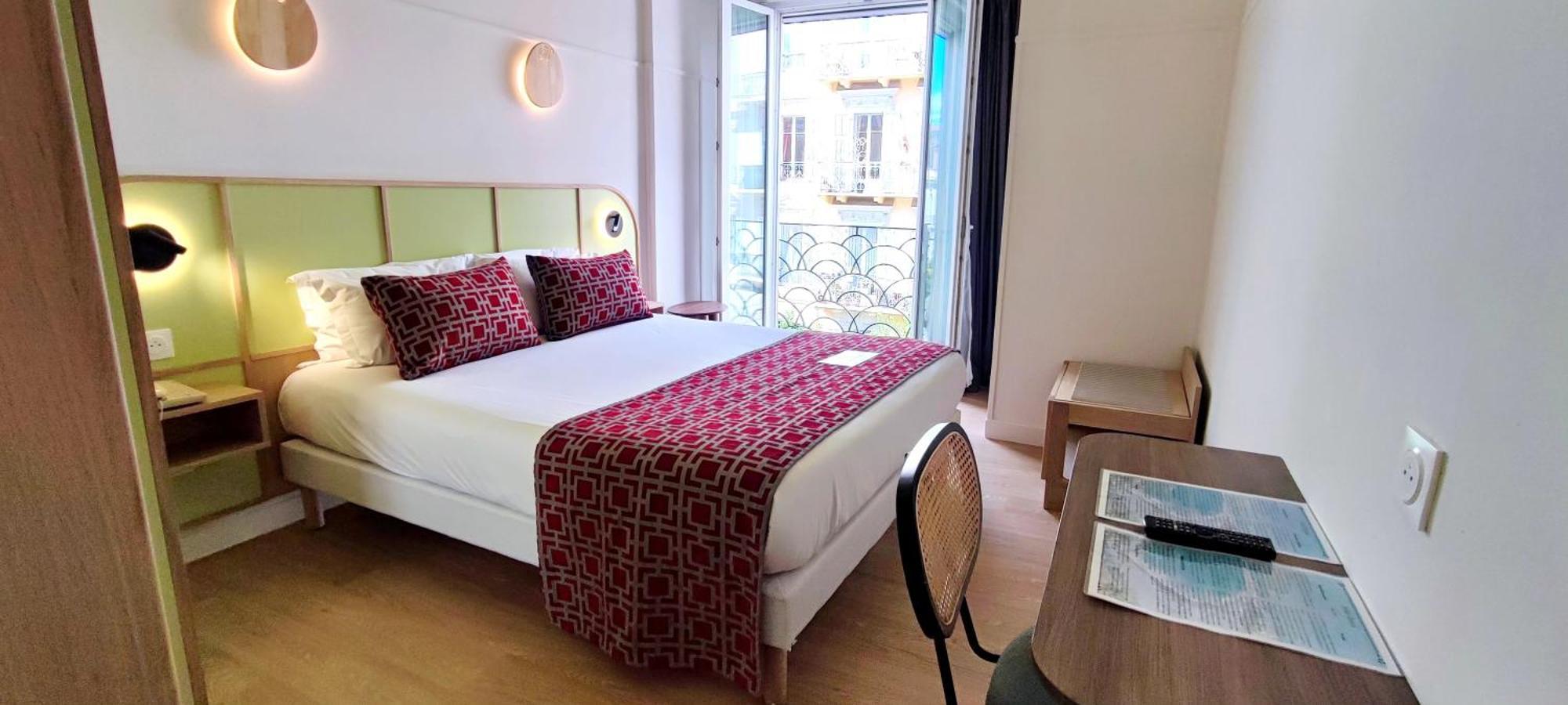 Superior Double or Twin Room stairs only
