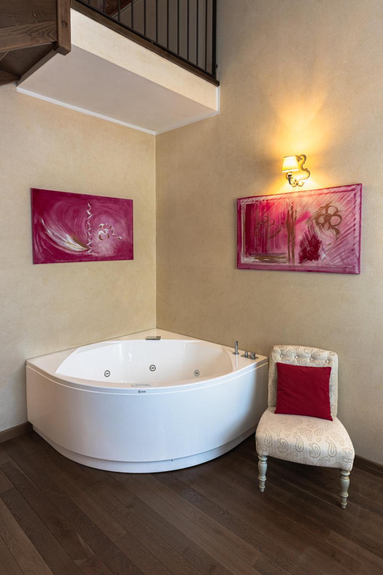 Double Room Spa Bath,1563278797:JPEG