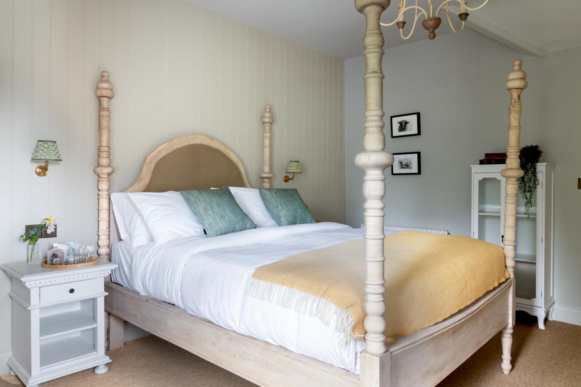 Superior King Room