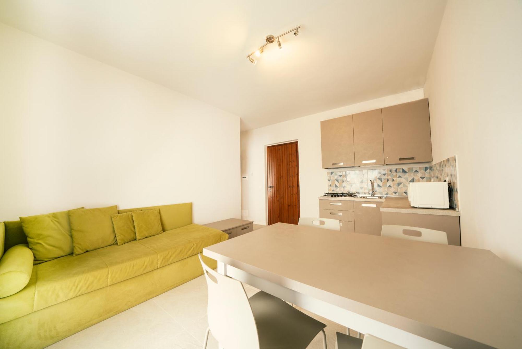One-Bedroom Apartment