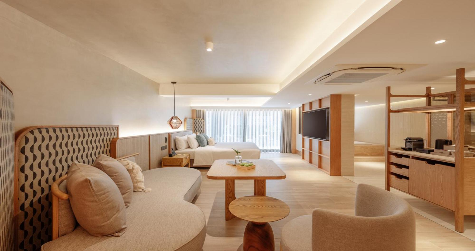 Deluxe Suite Terrace