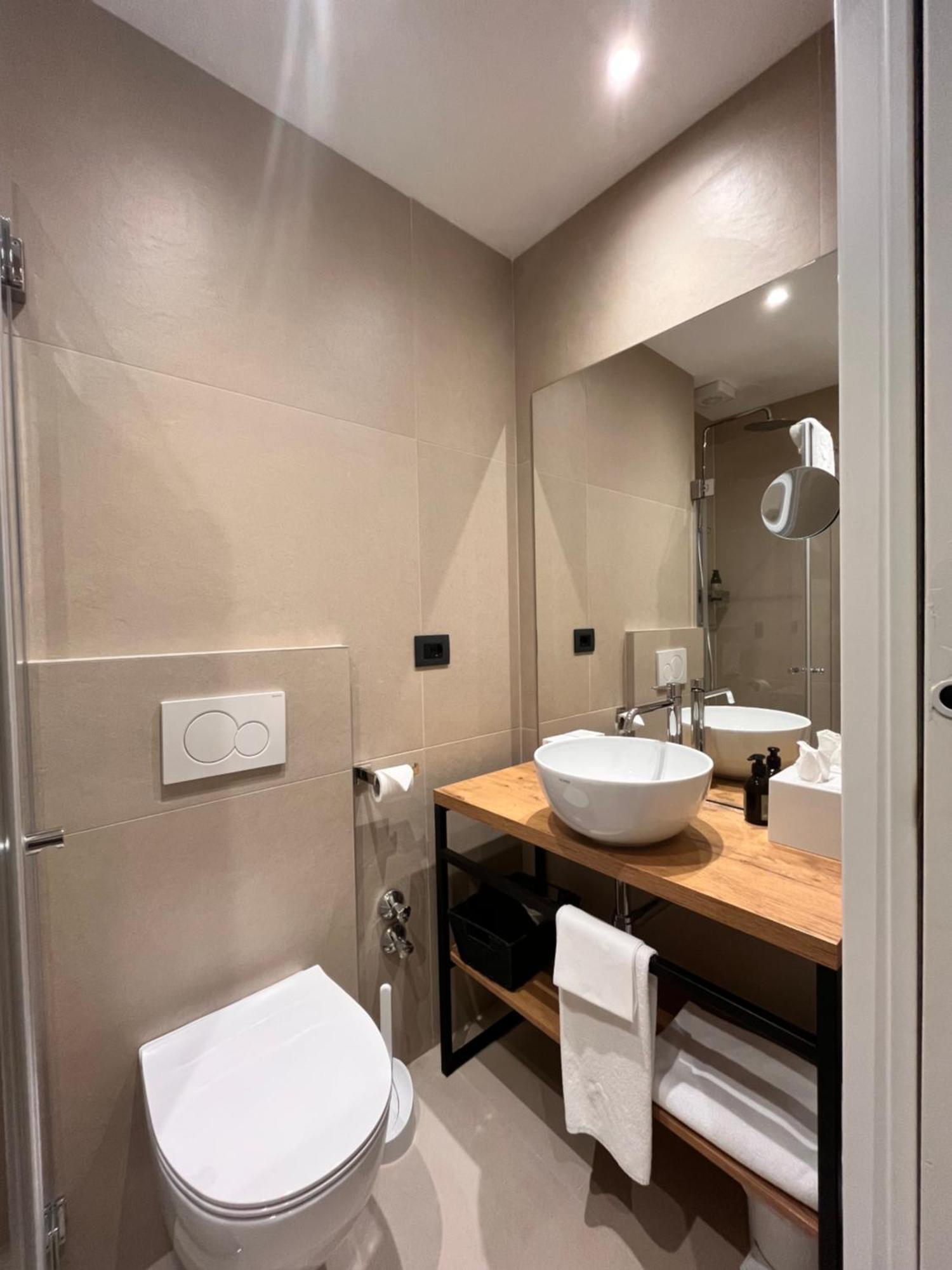 Single Room,1602964529:JPEG
