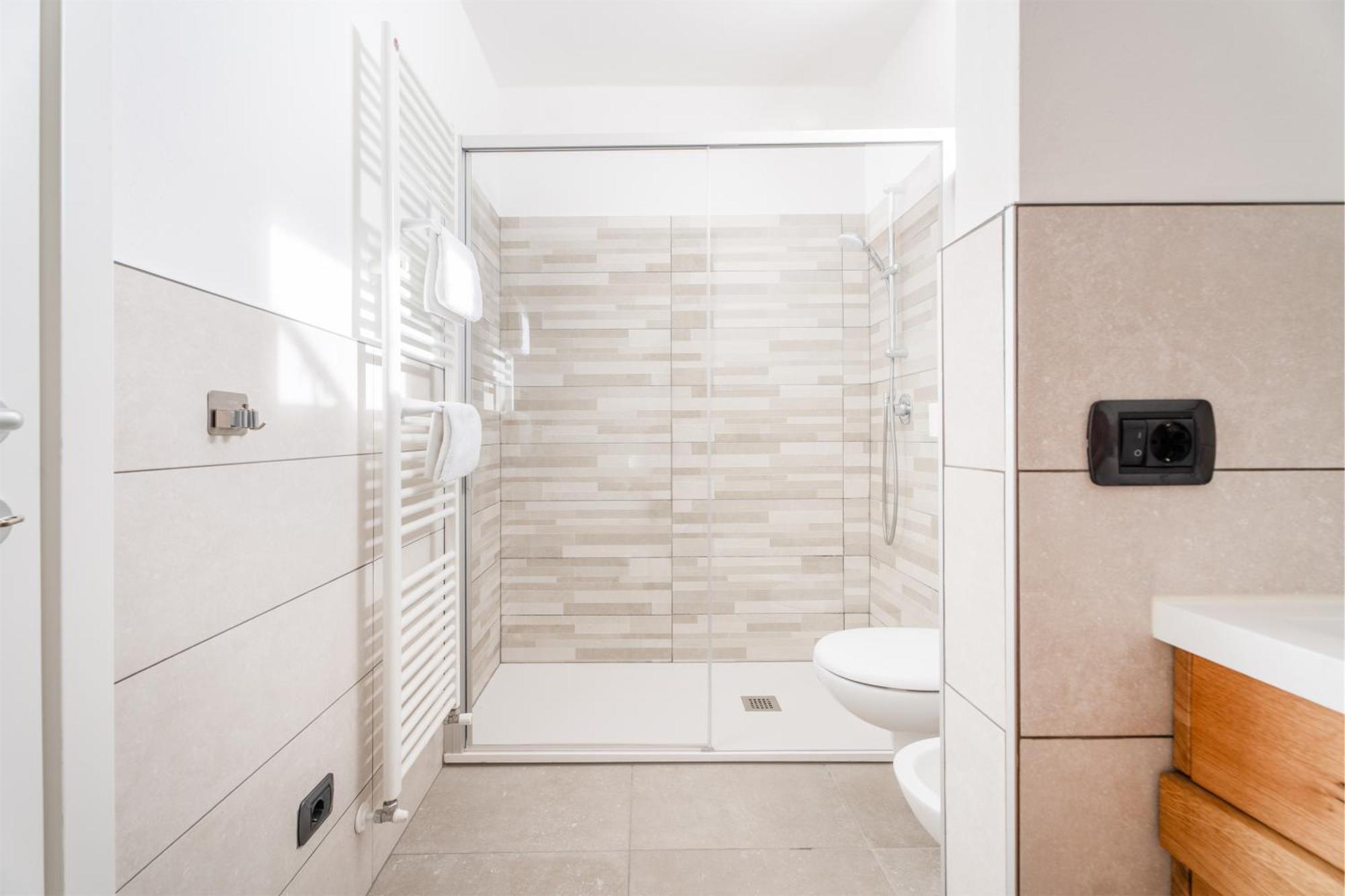 One-Bedroom Premium Apartment,1571308067:JPEG
