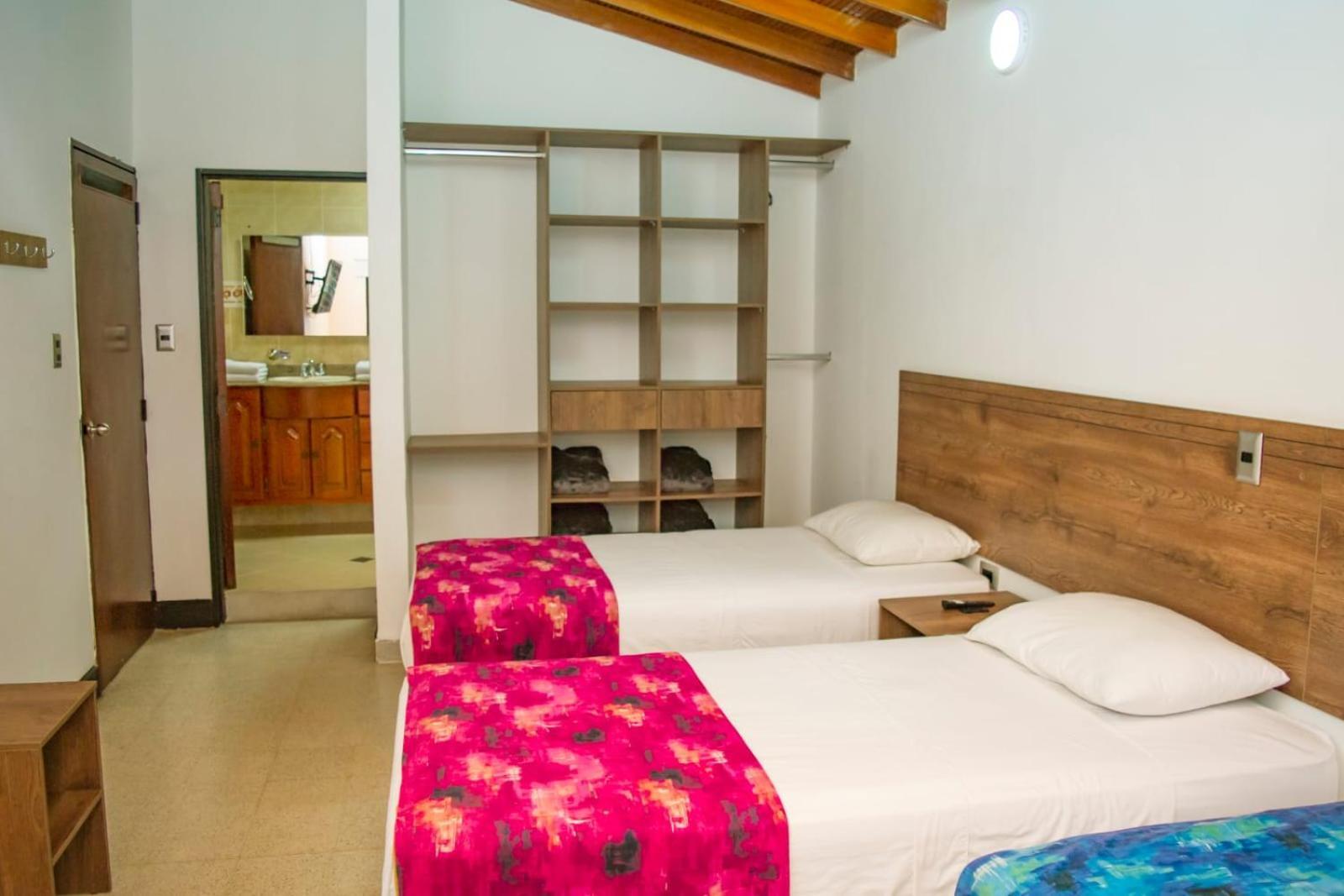 Habitación Cuádruple con baño privado