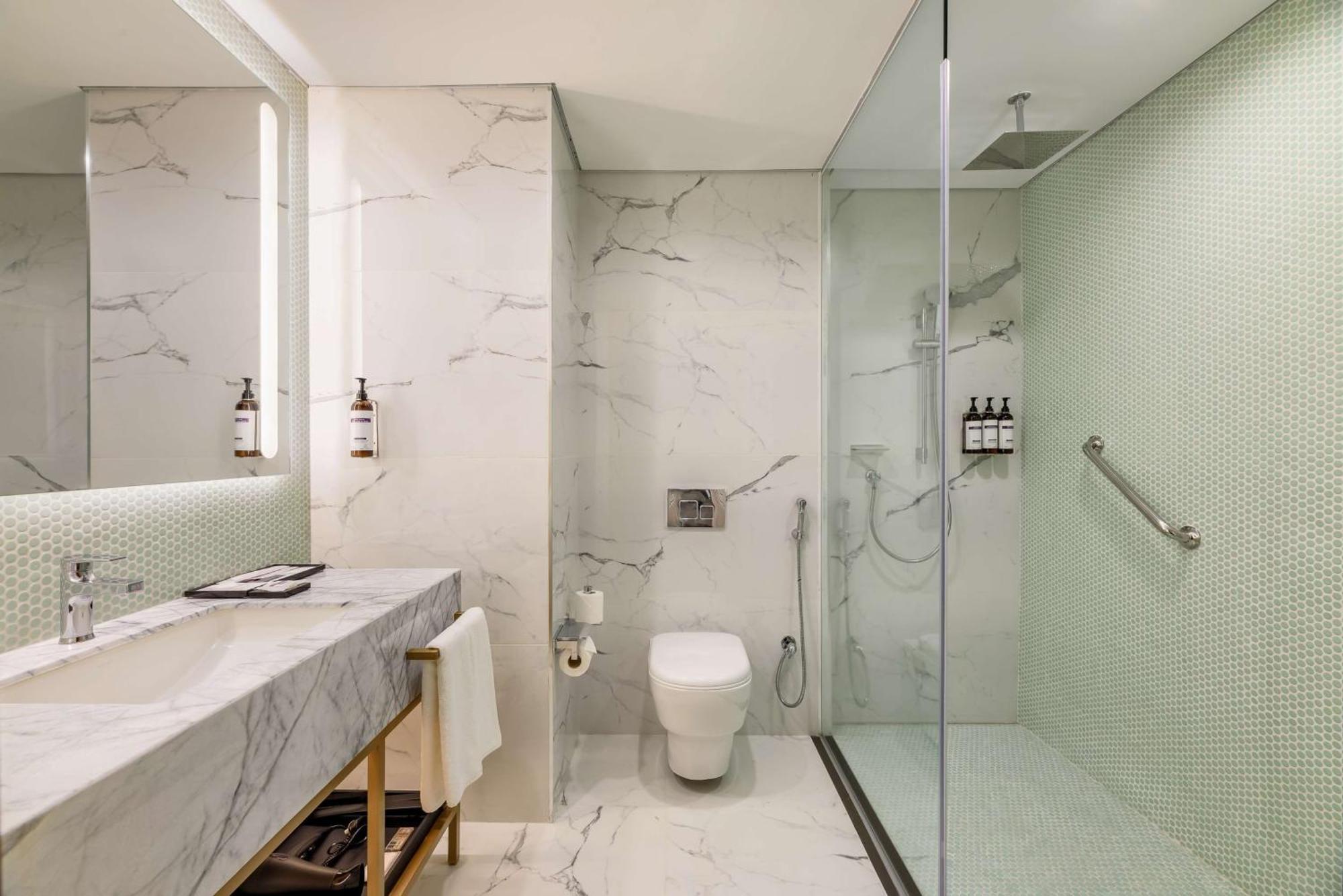Twin Room - Club Access