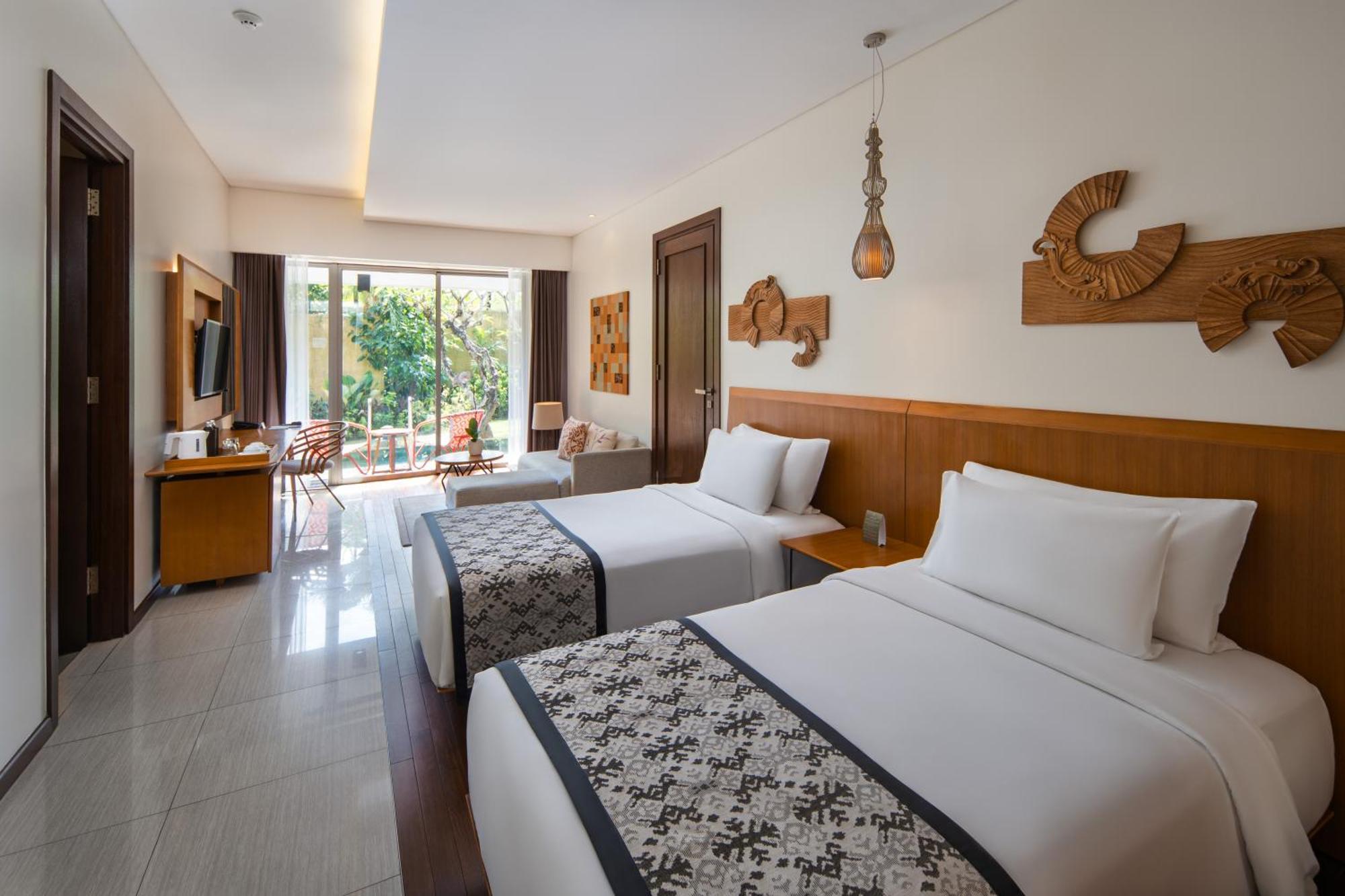 Deluxe Double or Twin Room Pool Access