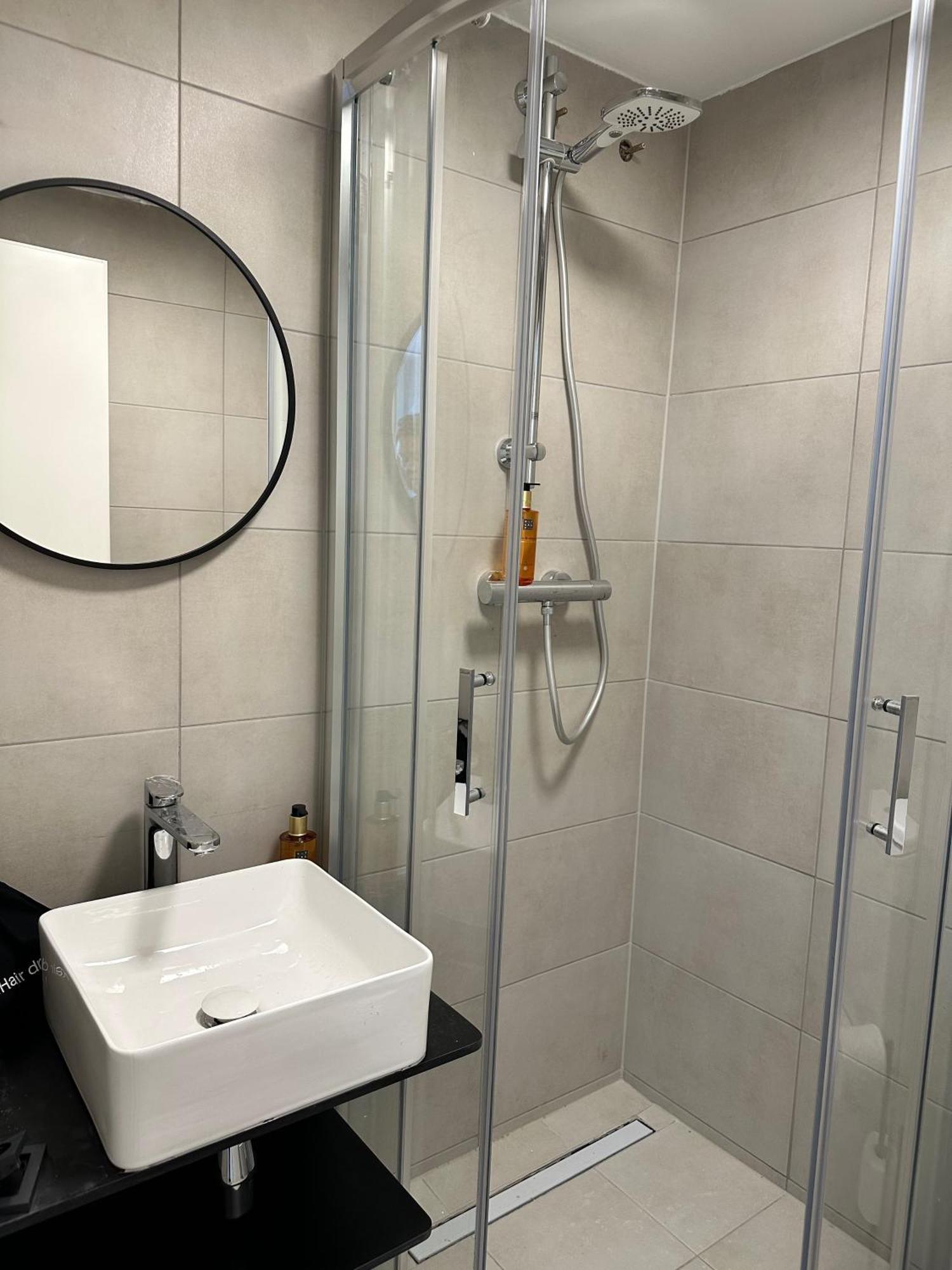 Standard Single Room,1575496457:JPEG