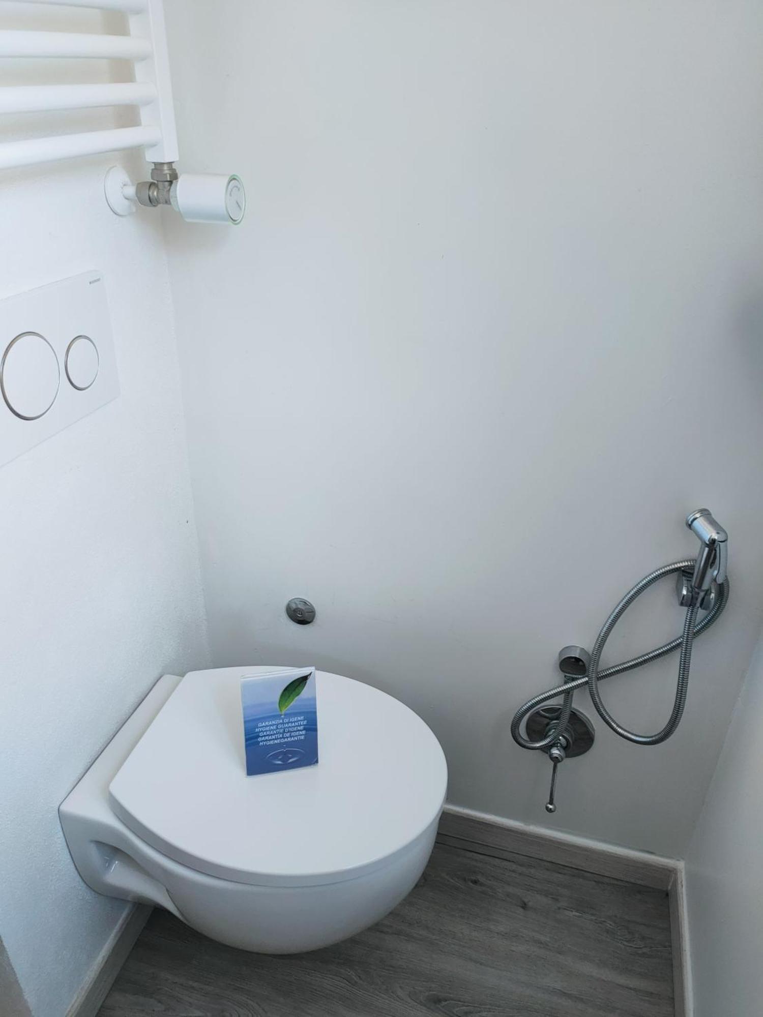Camera Matrimoniale/Doppia con Letti Singoli con Bagno Privato