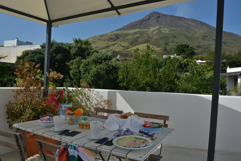 Appartamento con 1 Camera da Letto, Terrazza e Vista Vulcano