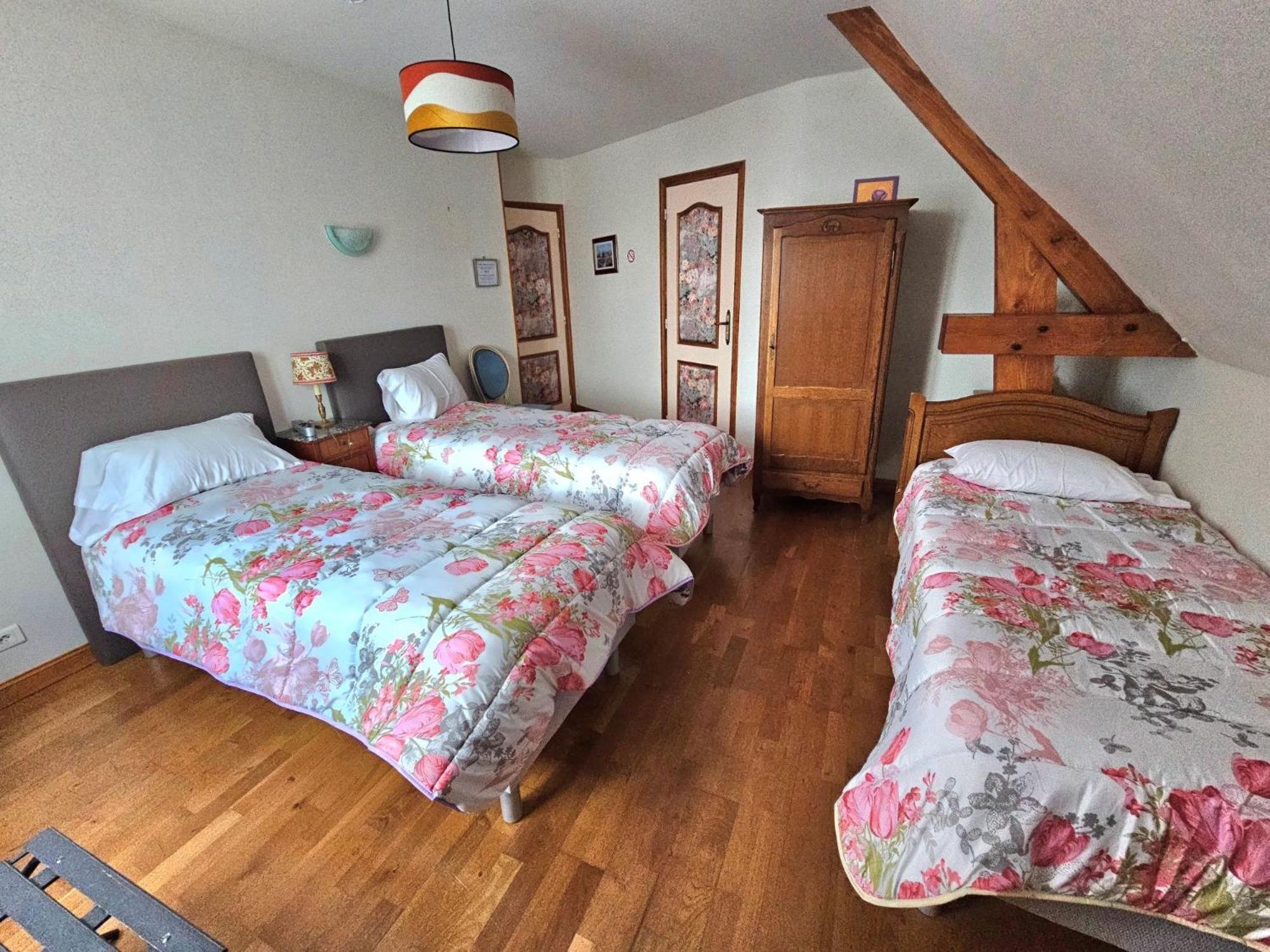 Triple Room,1580215836:JPEG