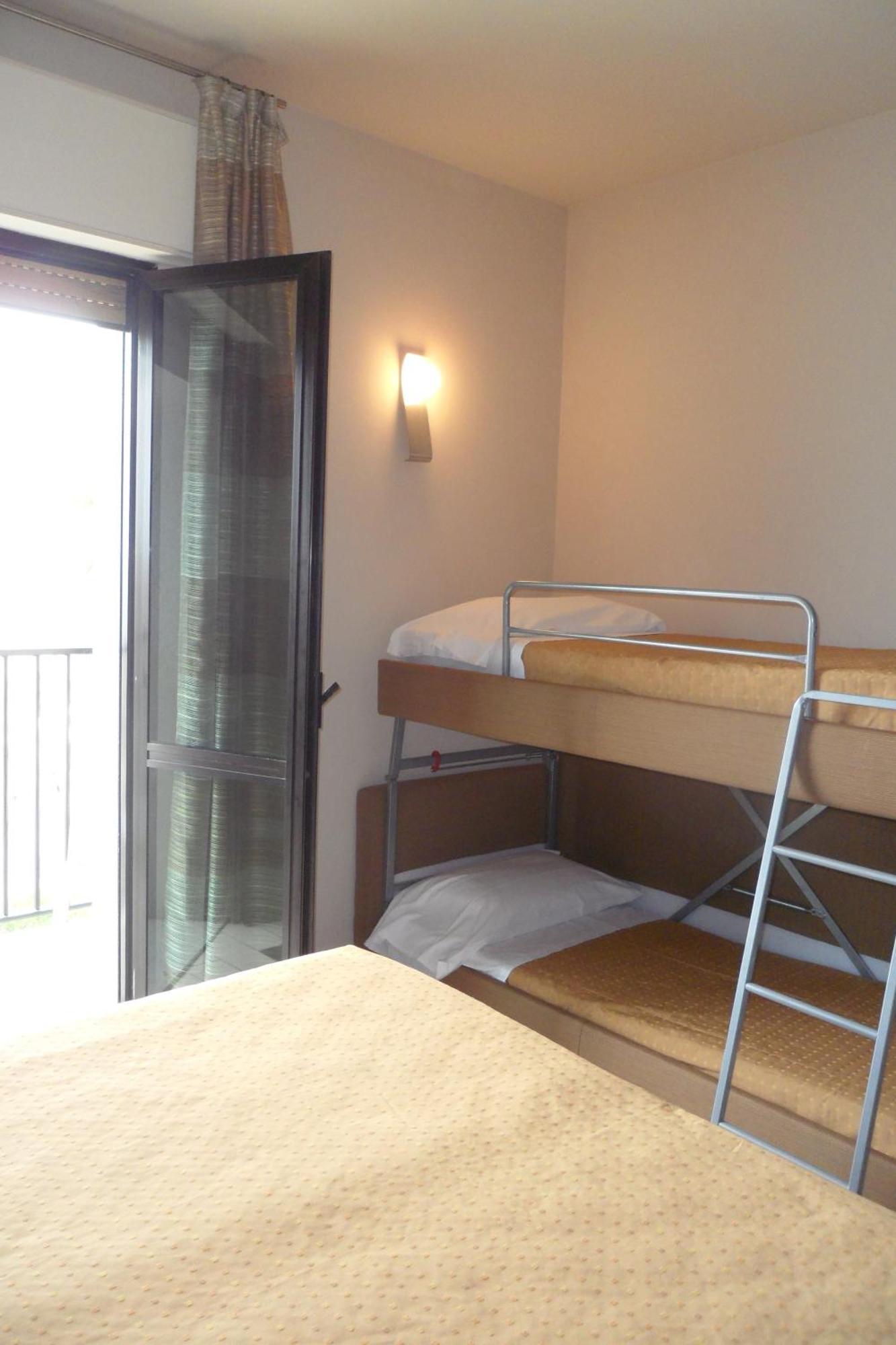 Quadruple Room One Bunk Bed