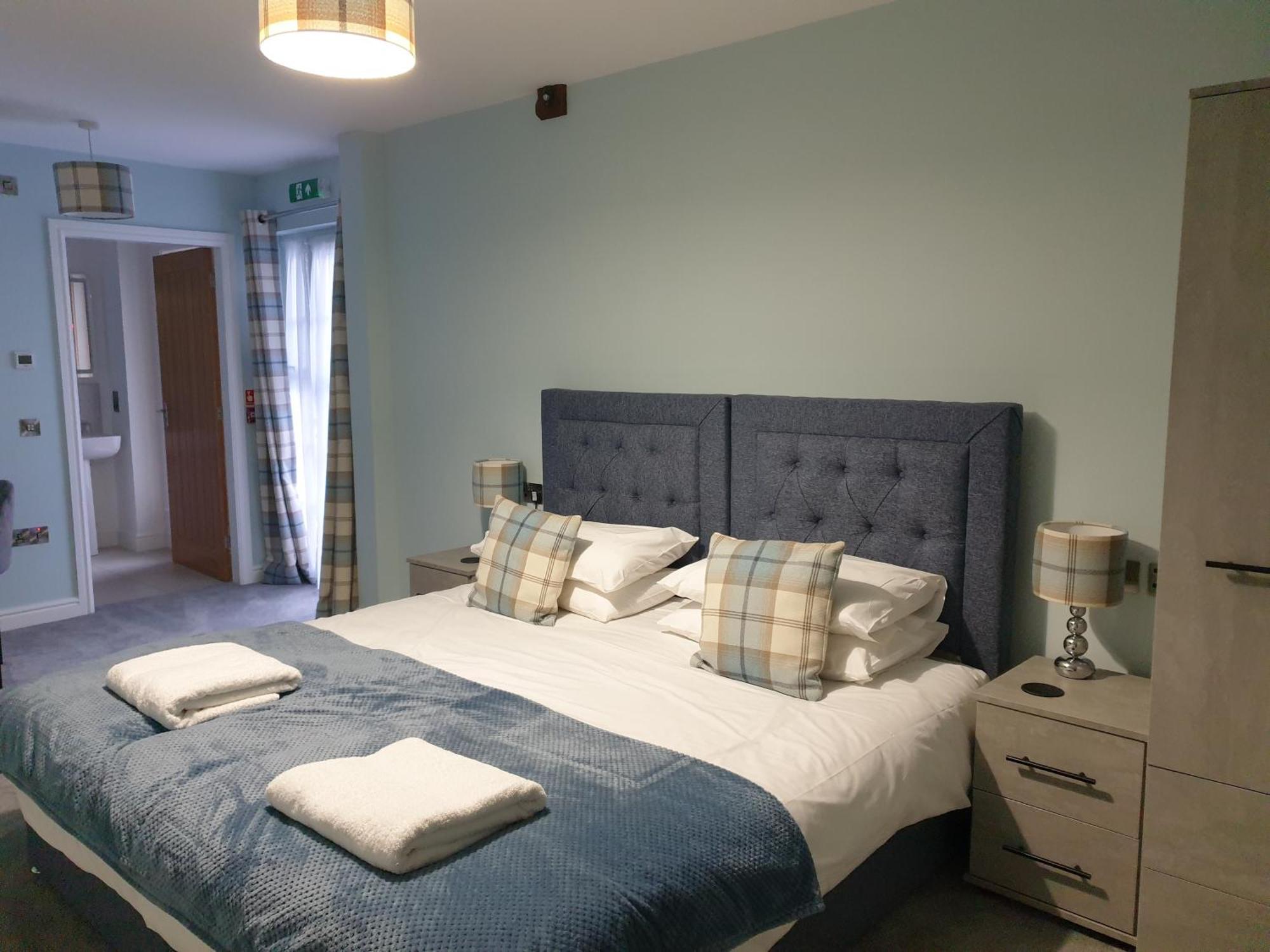 Double Room,1651178456:JPEG