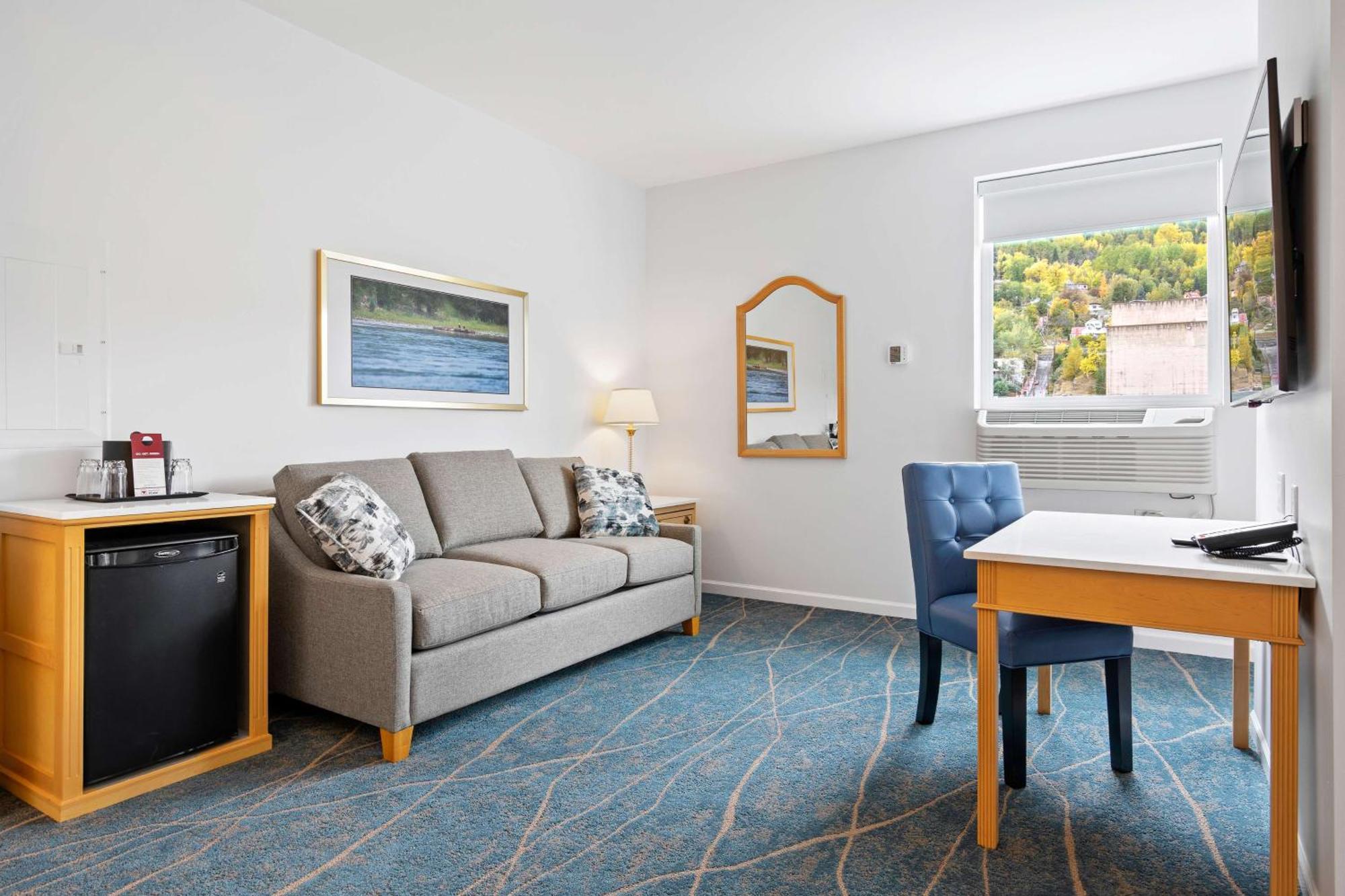 King Suite Sofa Bed Kitchen Non-Smoking
