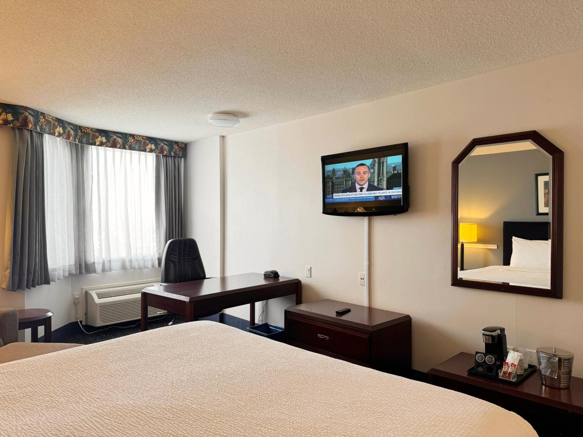 Superior King Room