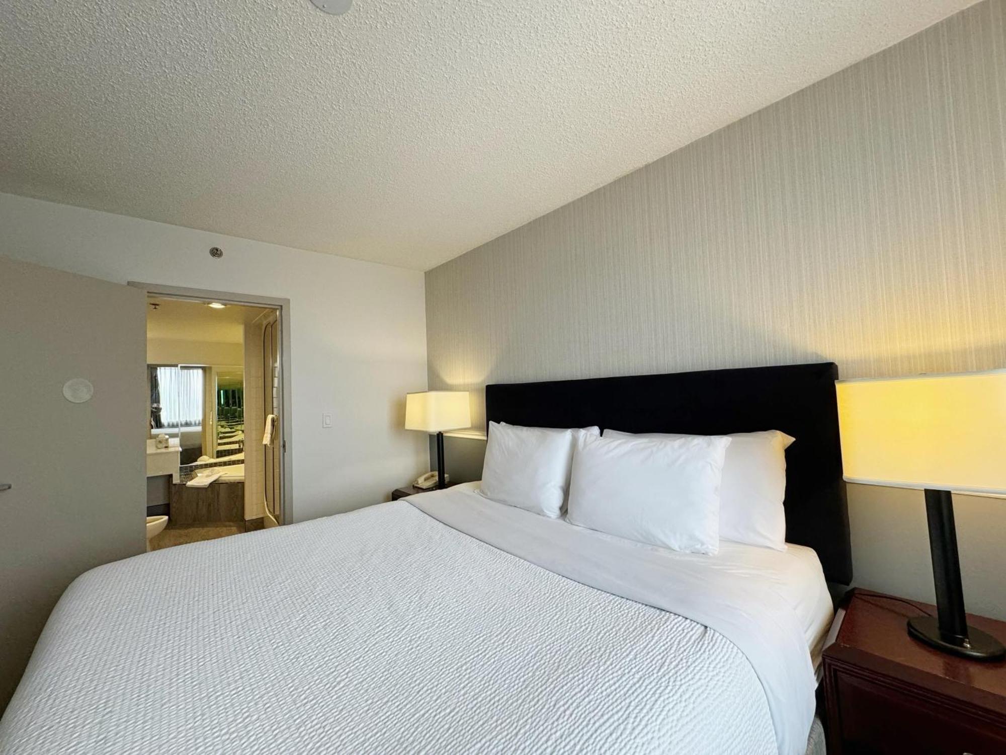 Plaza Suite