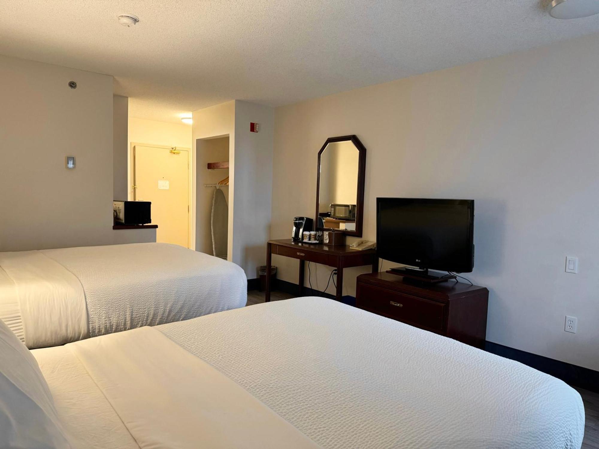 Superior Double Queen Room