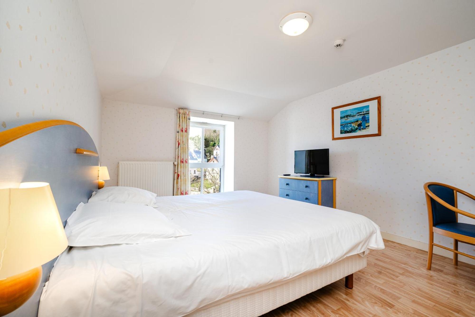 Double Room,1583134773:JPEG