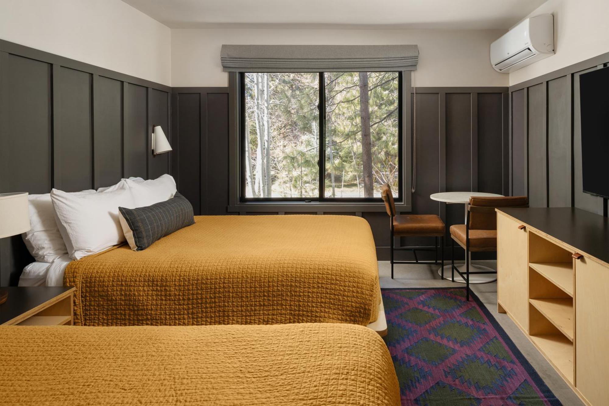 Queen Room Two Queen Beds