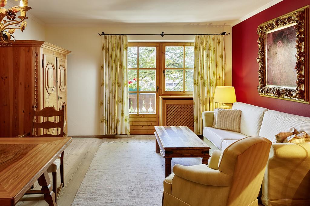 Standard One-Bedroom Apartment with Balcony