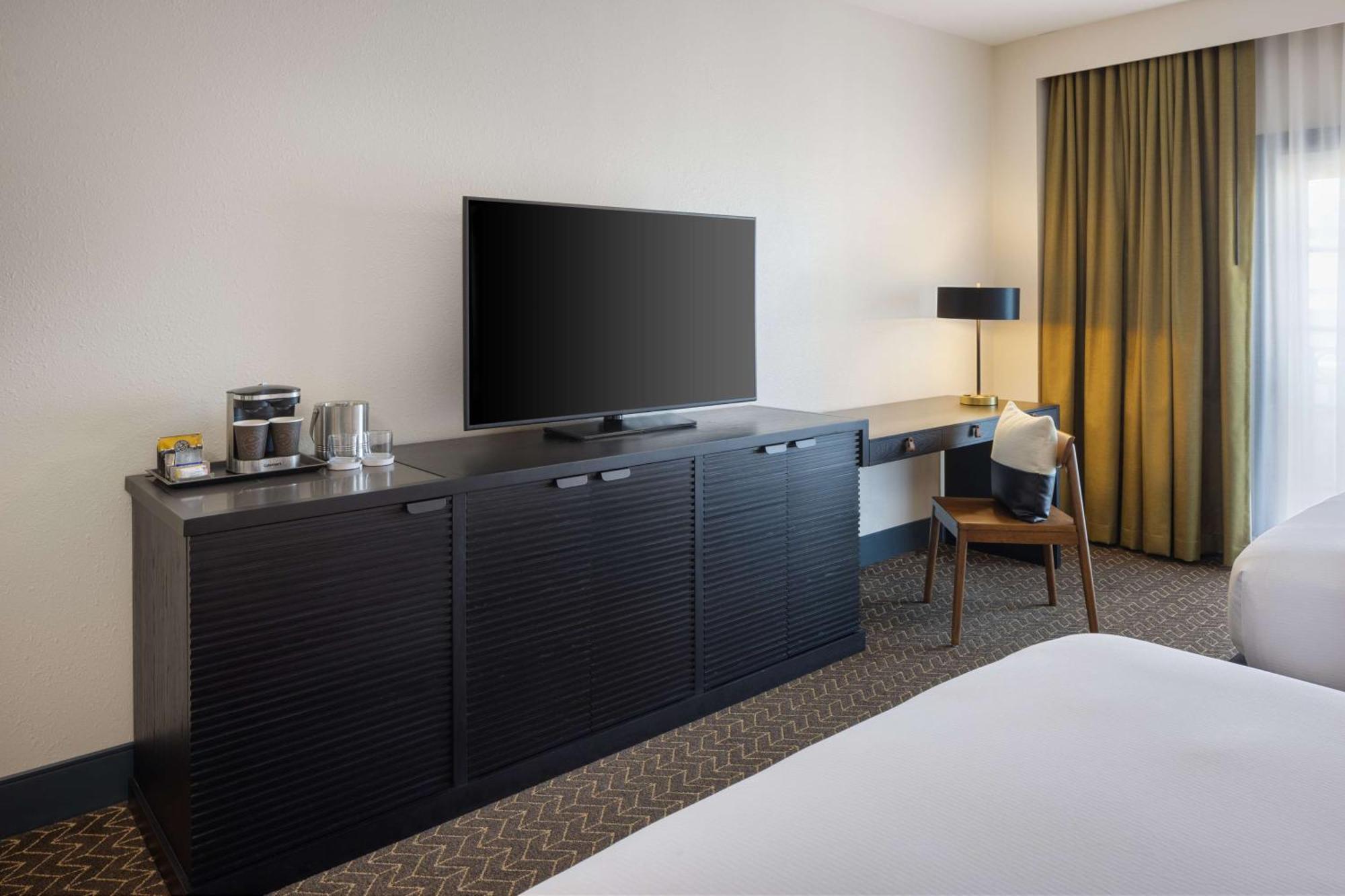 Queen Room with Two Queen Beds and Exterior View