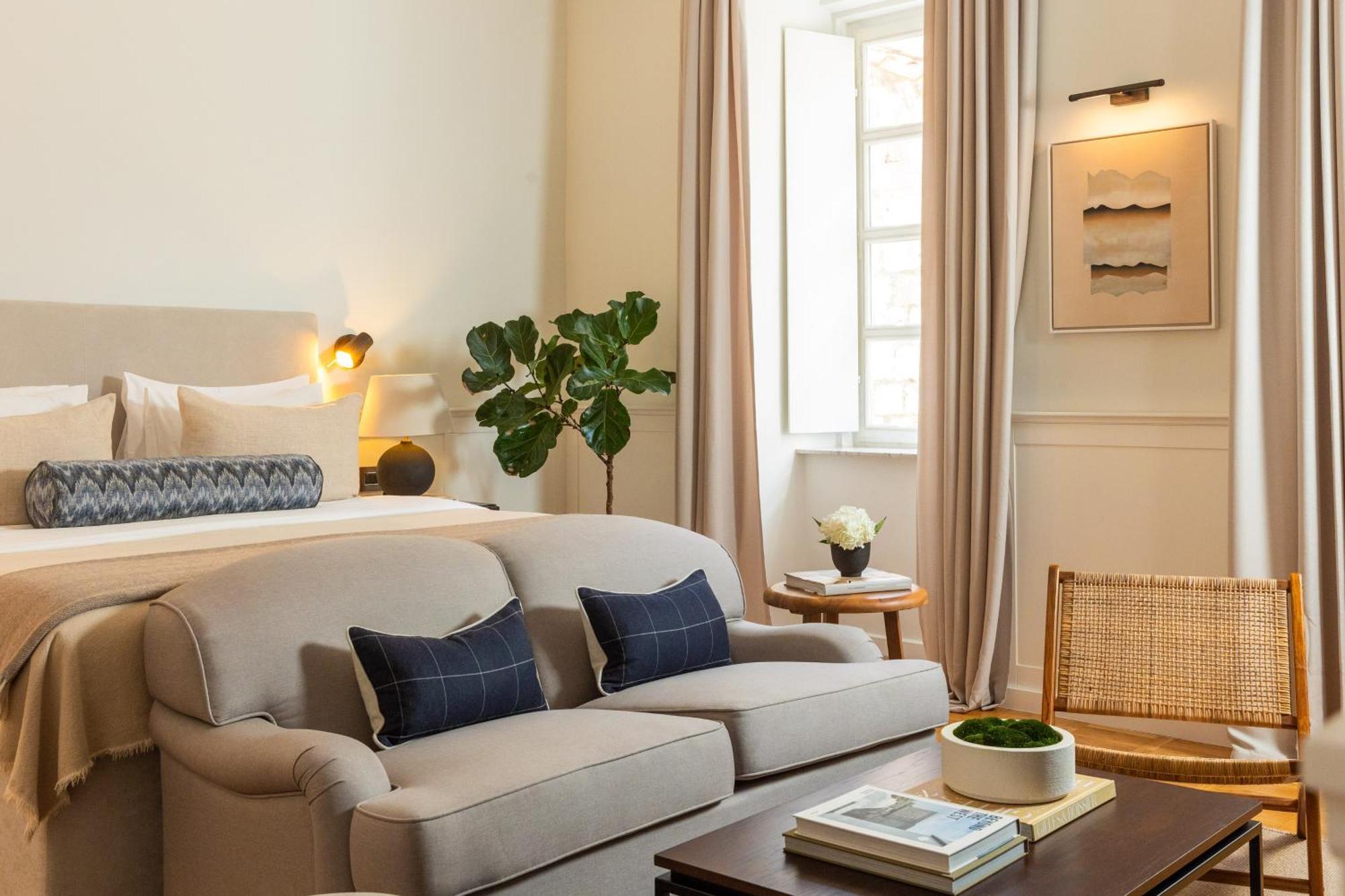 Deluxe Junior Suite