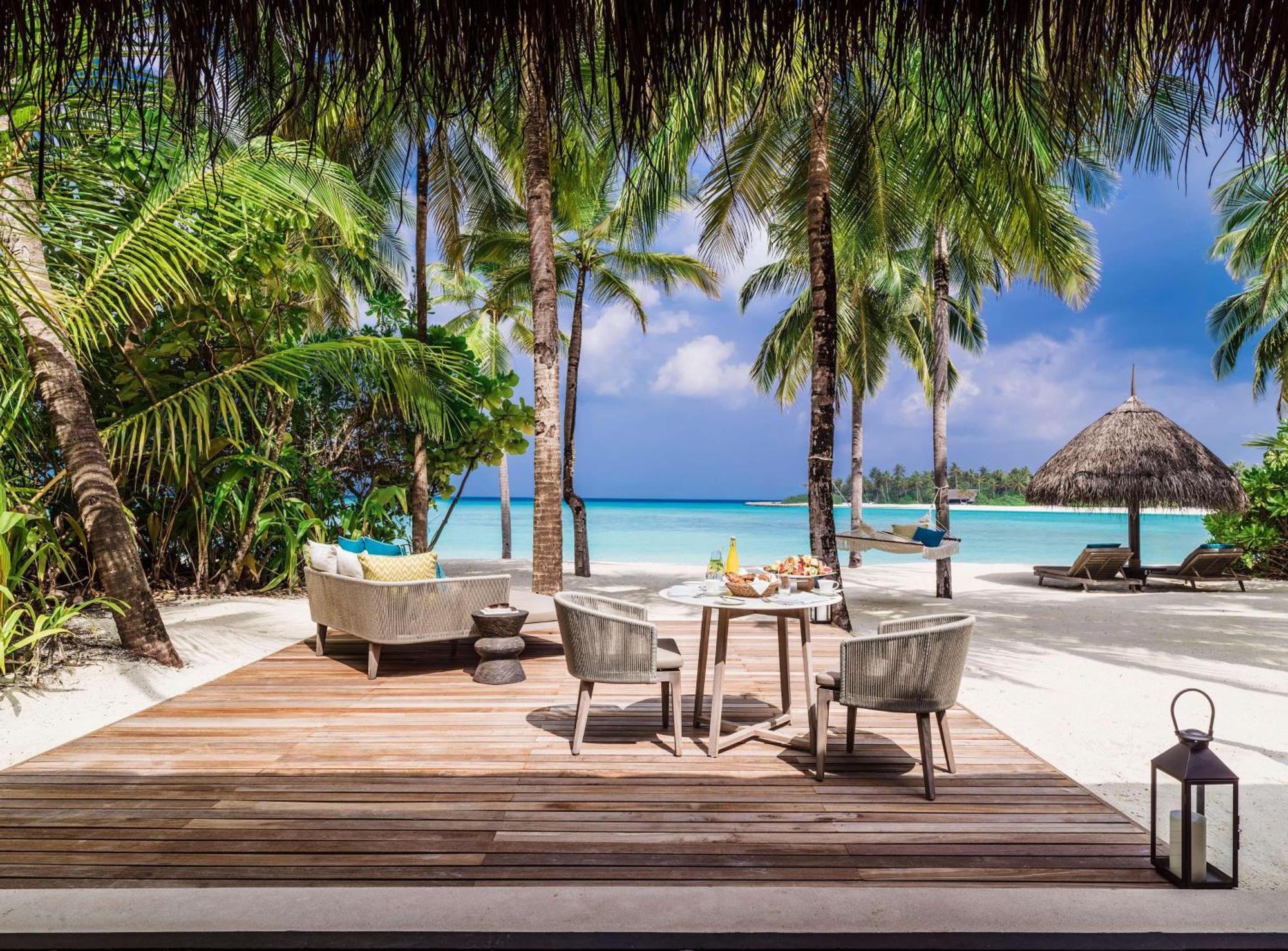 Beach Villa Queen Mandatory Festive Meal Supplement Charge at Resort,1584450901:JPEG