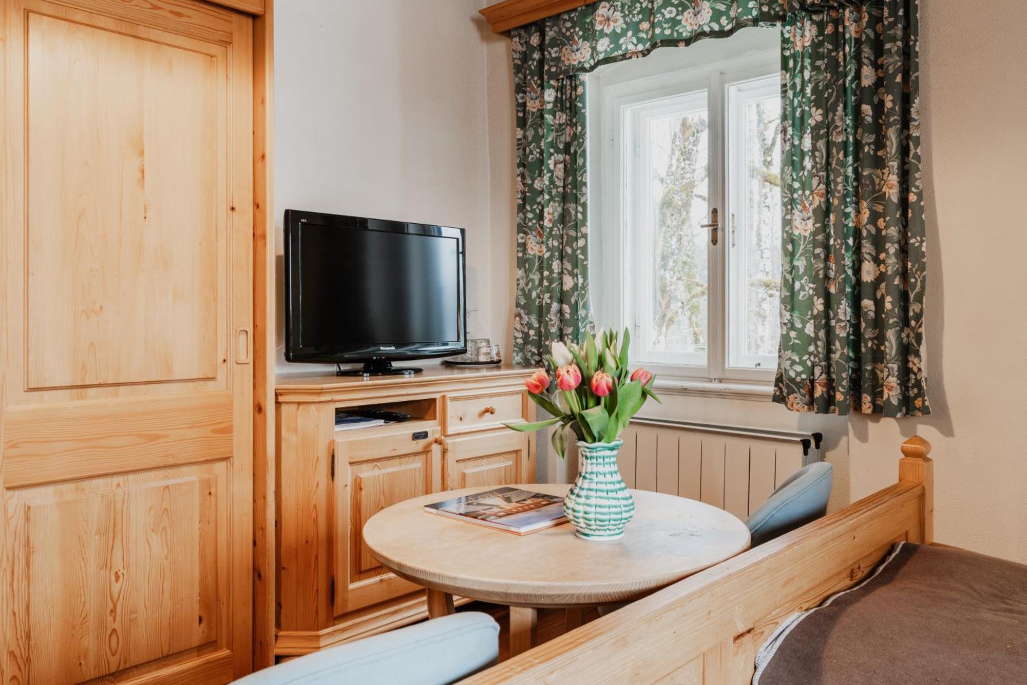 Standard Double Room,1584453173:JPEG