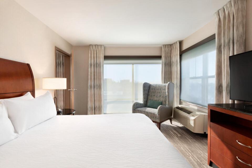 Premium King Room