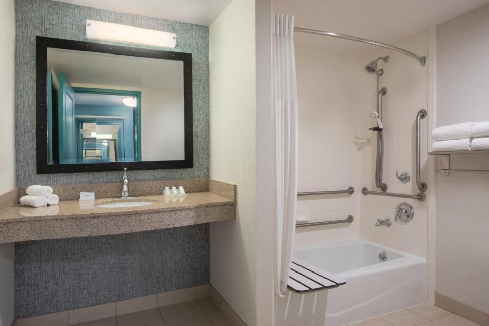 King Room Hearing Accessible
