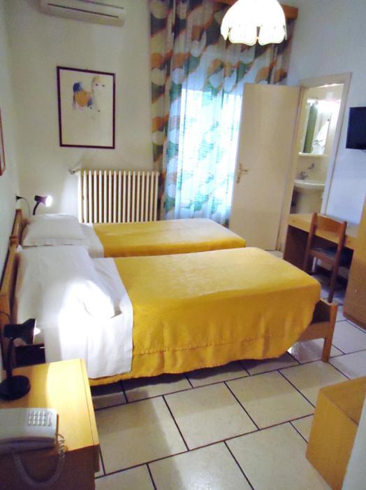 Camera Doppia con Letti Singoli con Balcone