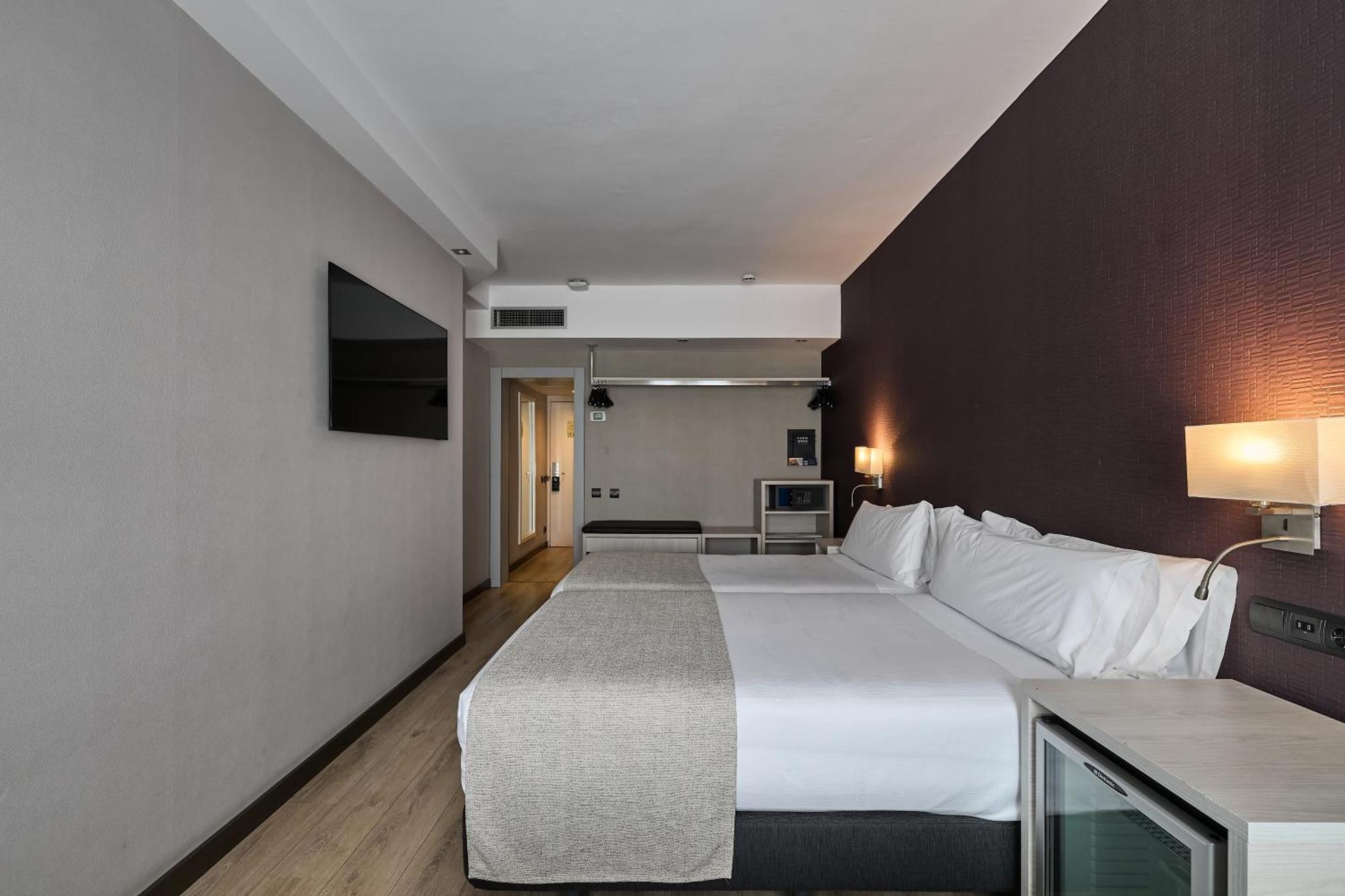 Habitación Triple (2 adultos + 1 niño)