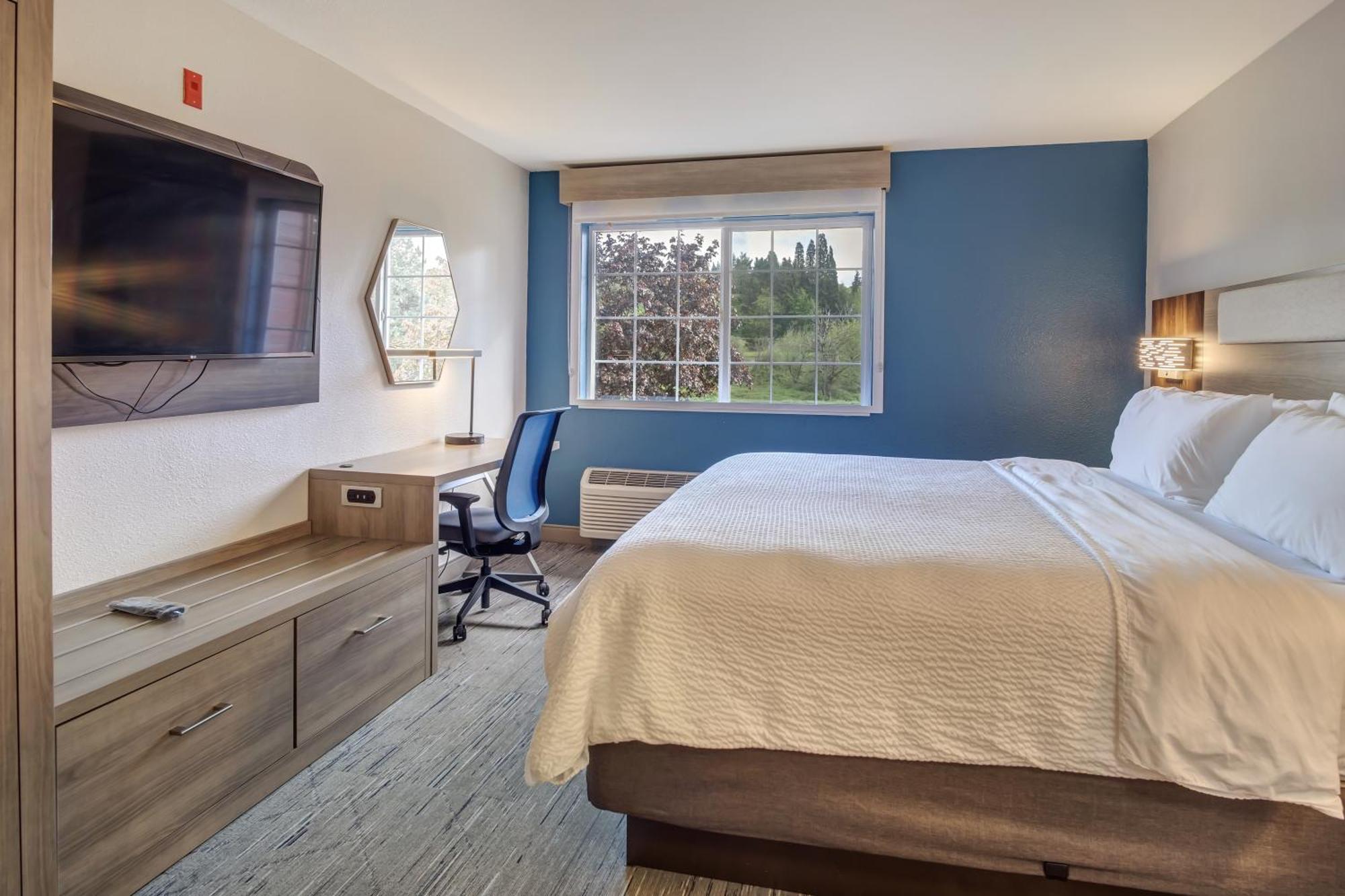 Standard King Room