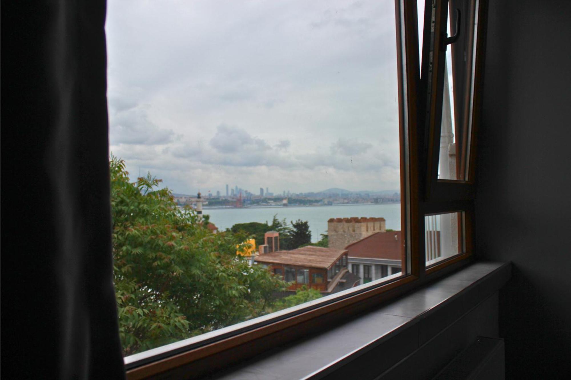 Deluxe Suite Sea View