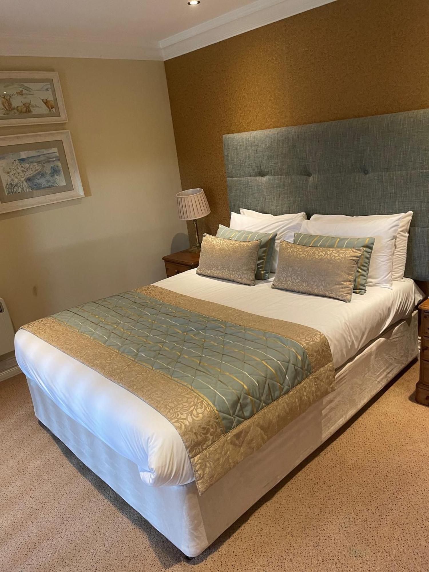 Studio Apartment Ground Floor (pets allowed)