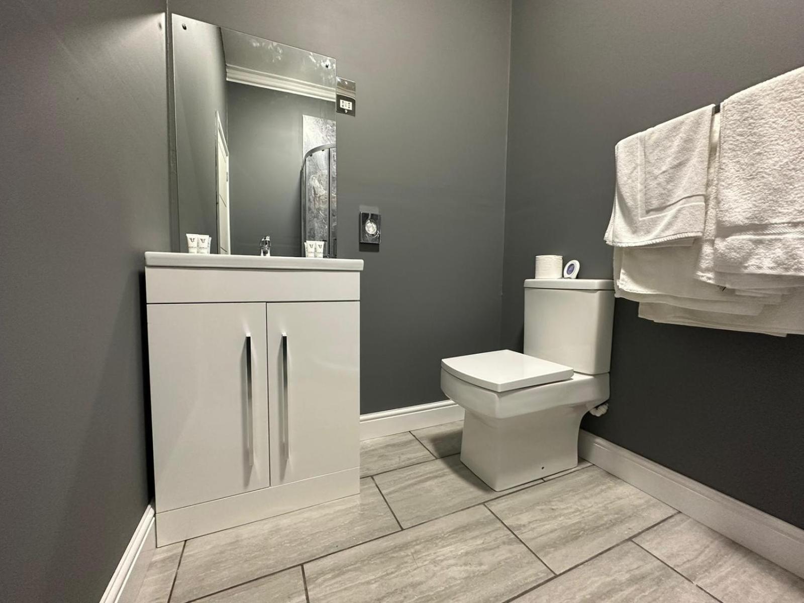 One-Bedroom Suite