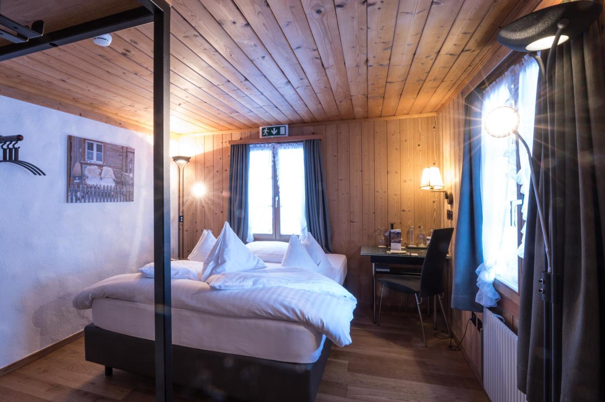 Economy Room