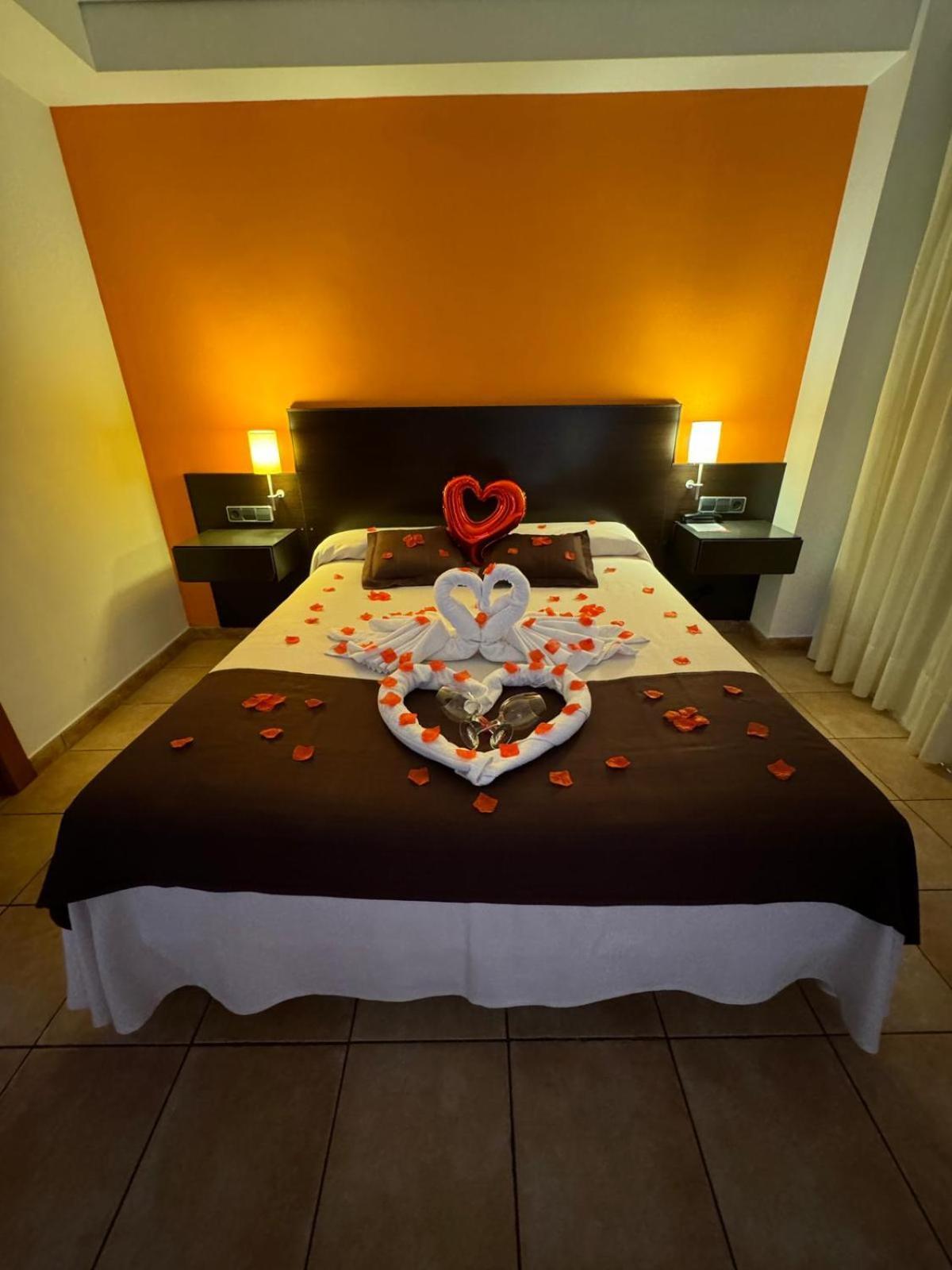 Romantic Petals Chocolates Standard Double or Twin Room