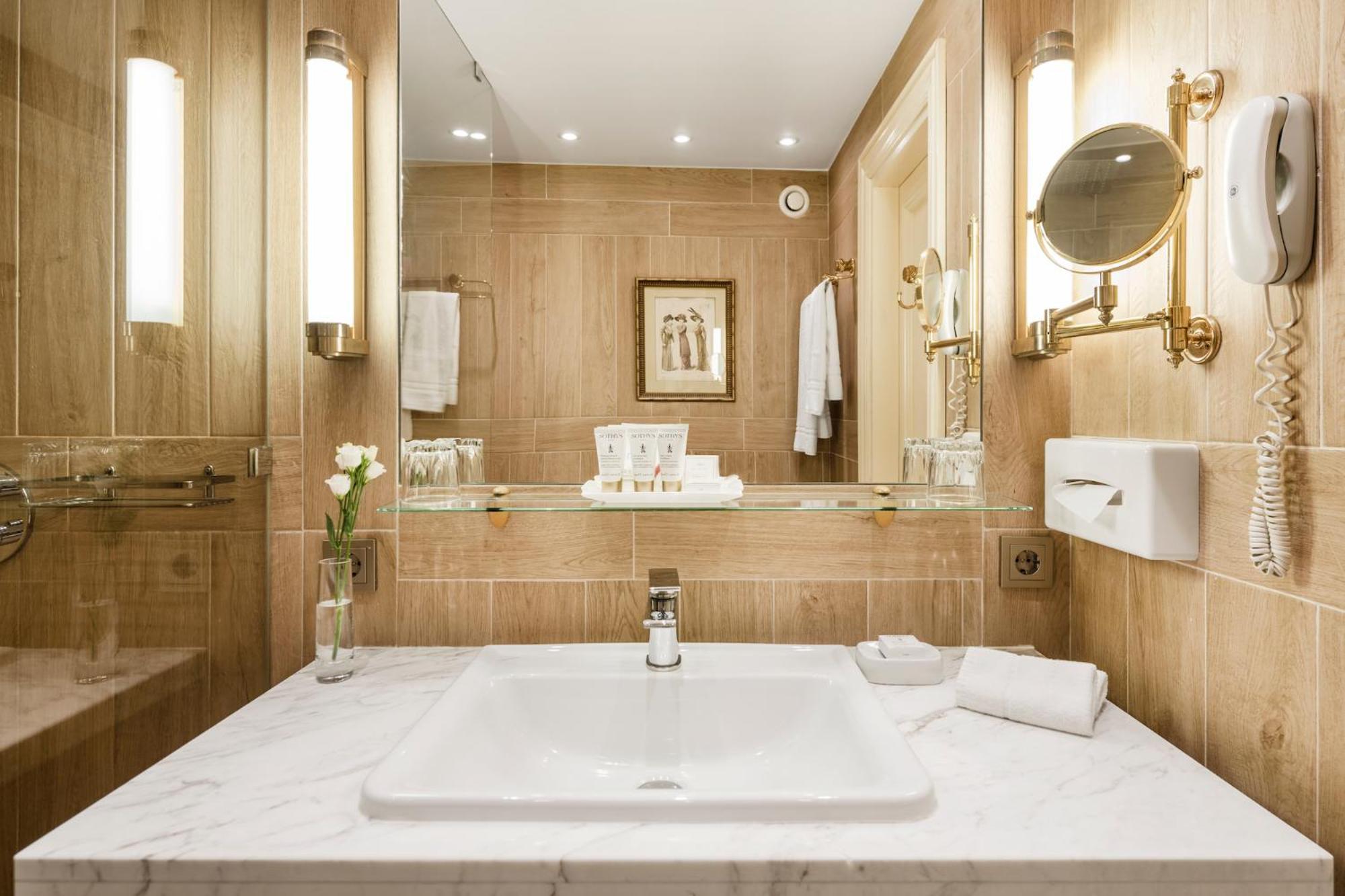 Classic Room Spa Access